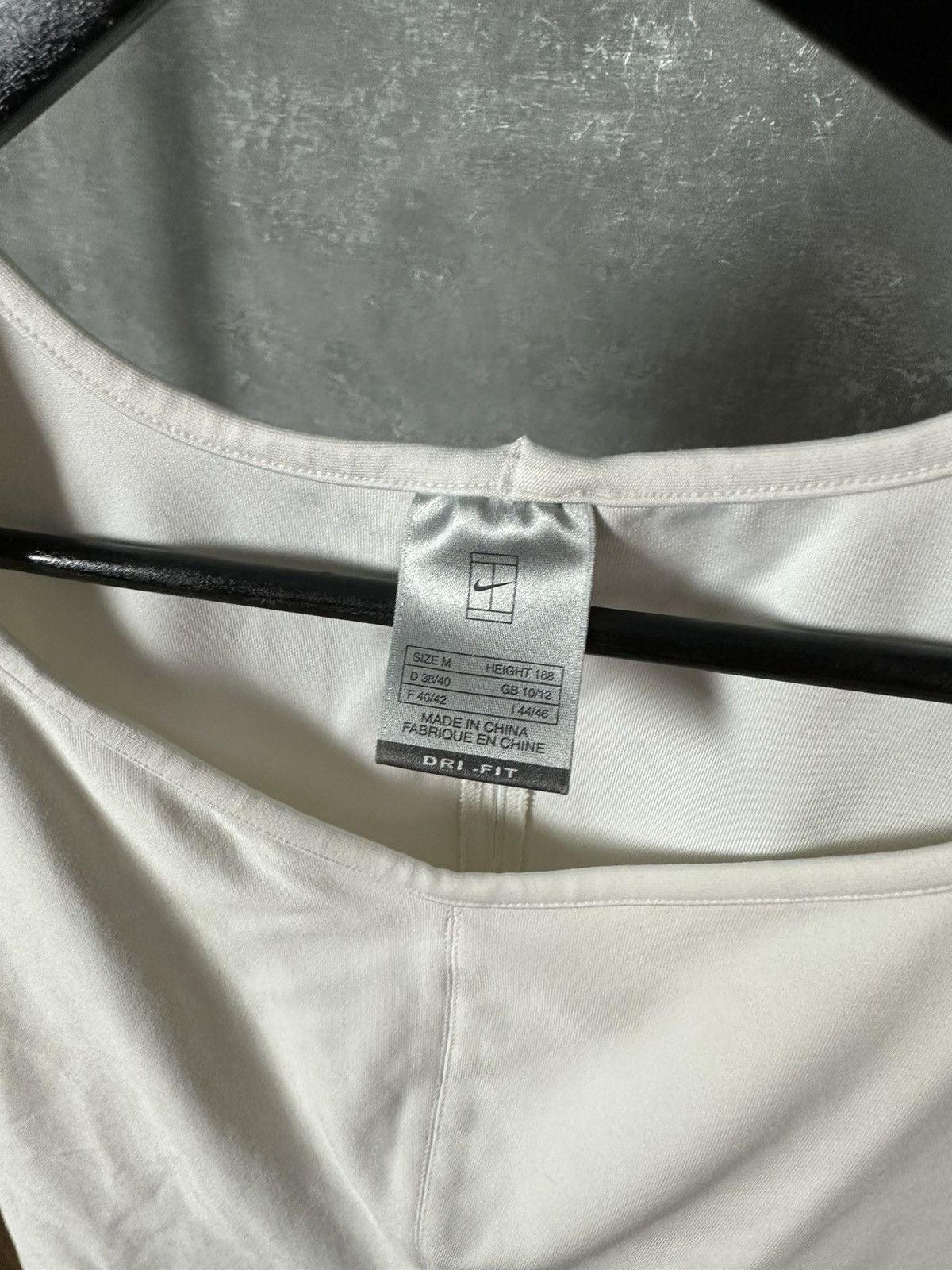 Nike × Vintage Vintage Nike Modern Dri-Fit White Sleeveless Tank Top Size M / US 6-8 / IT 42-44 - 5 Thumbnail