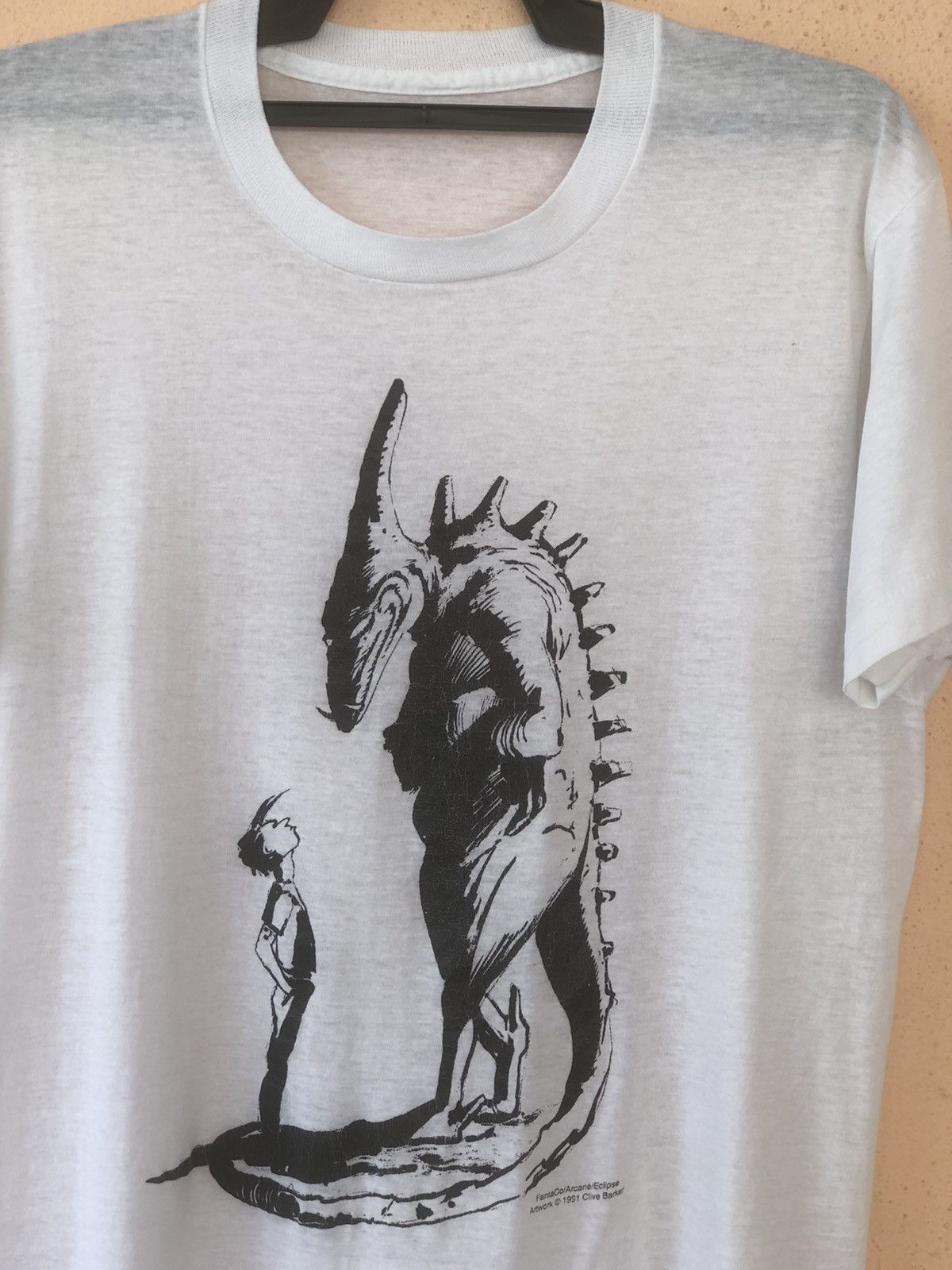 Vintage Vintage 1991 CLIVE BARKER Artwork BOY and The DRAGON Tee Size US L / EU 52-54 / 3 - 1 Thumbnail