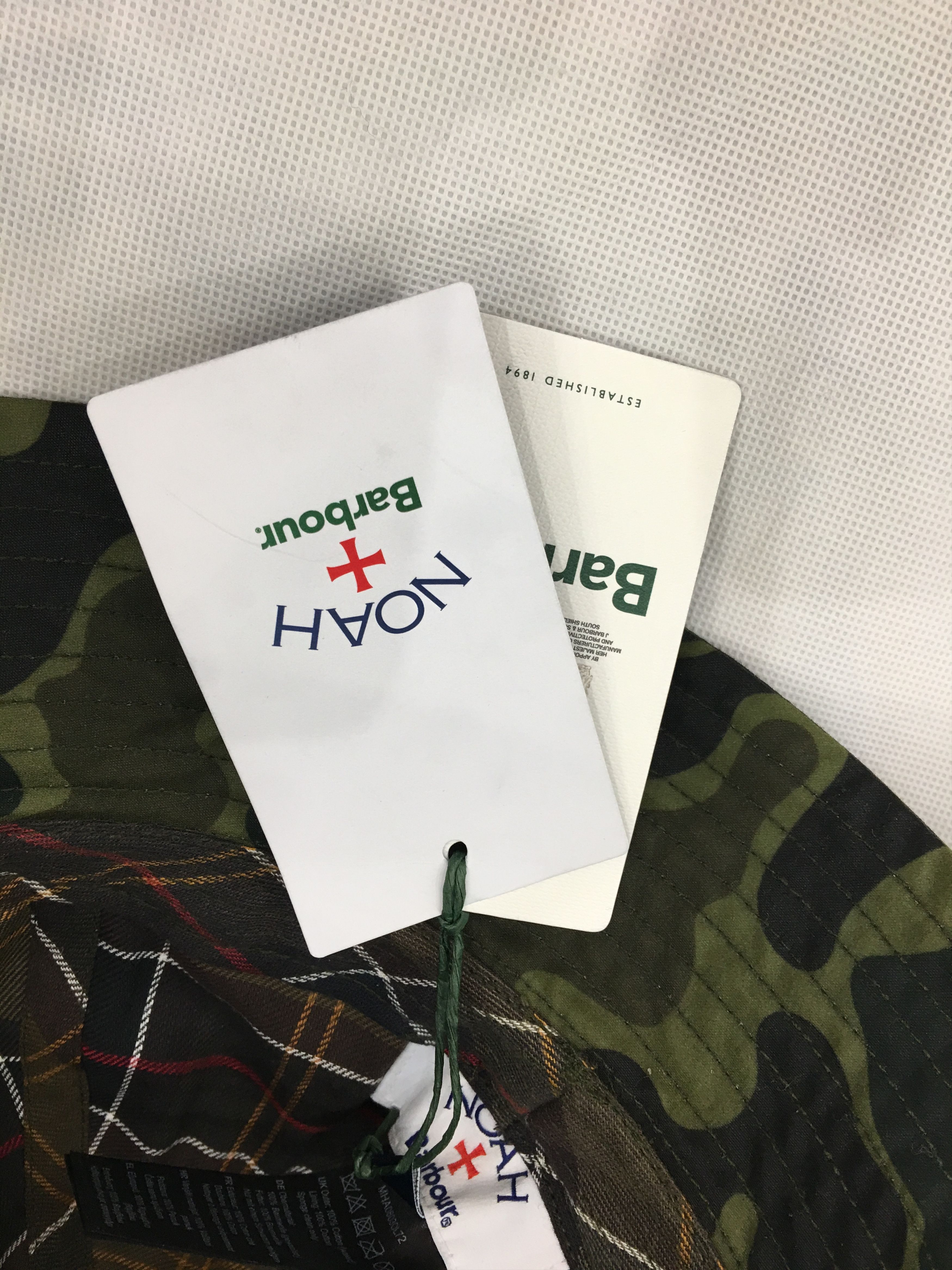 Noah Noah x Barbour Waxed Bucket Bell Hat Camo Size L/XL Size ONE SIZE - 7 Thumbnail