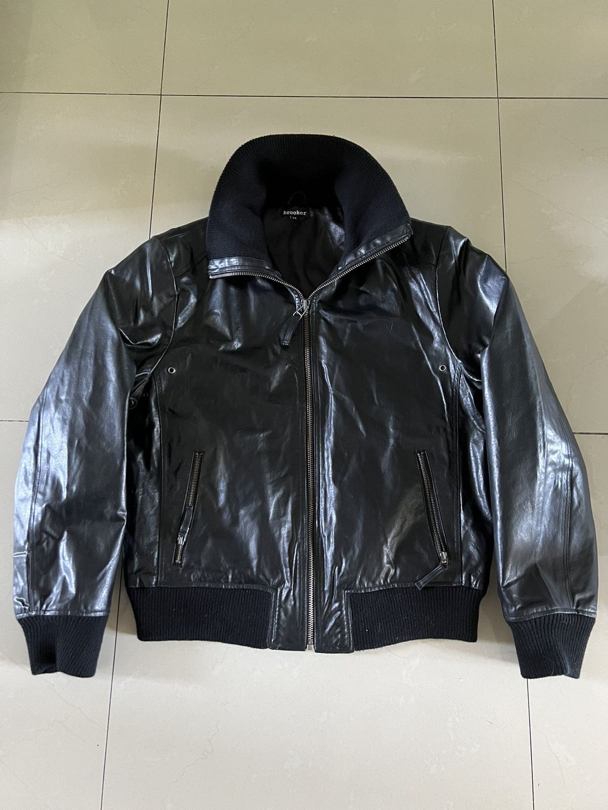 Vintage Vintage Bomber Leather Jacket 90s boxy black Size US L / EU 52-54 / 3 - 5 Thumbnail