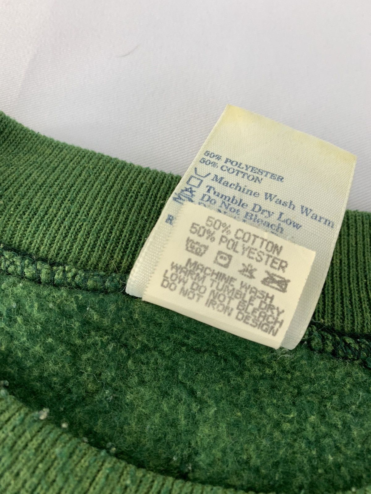 Disney 90s Warner Bros California Bugs Bunny Artex USA Sweatshirt Size US L / EU 52-54 / 3 - 6 Thumbnail