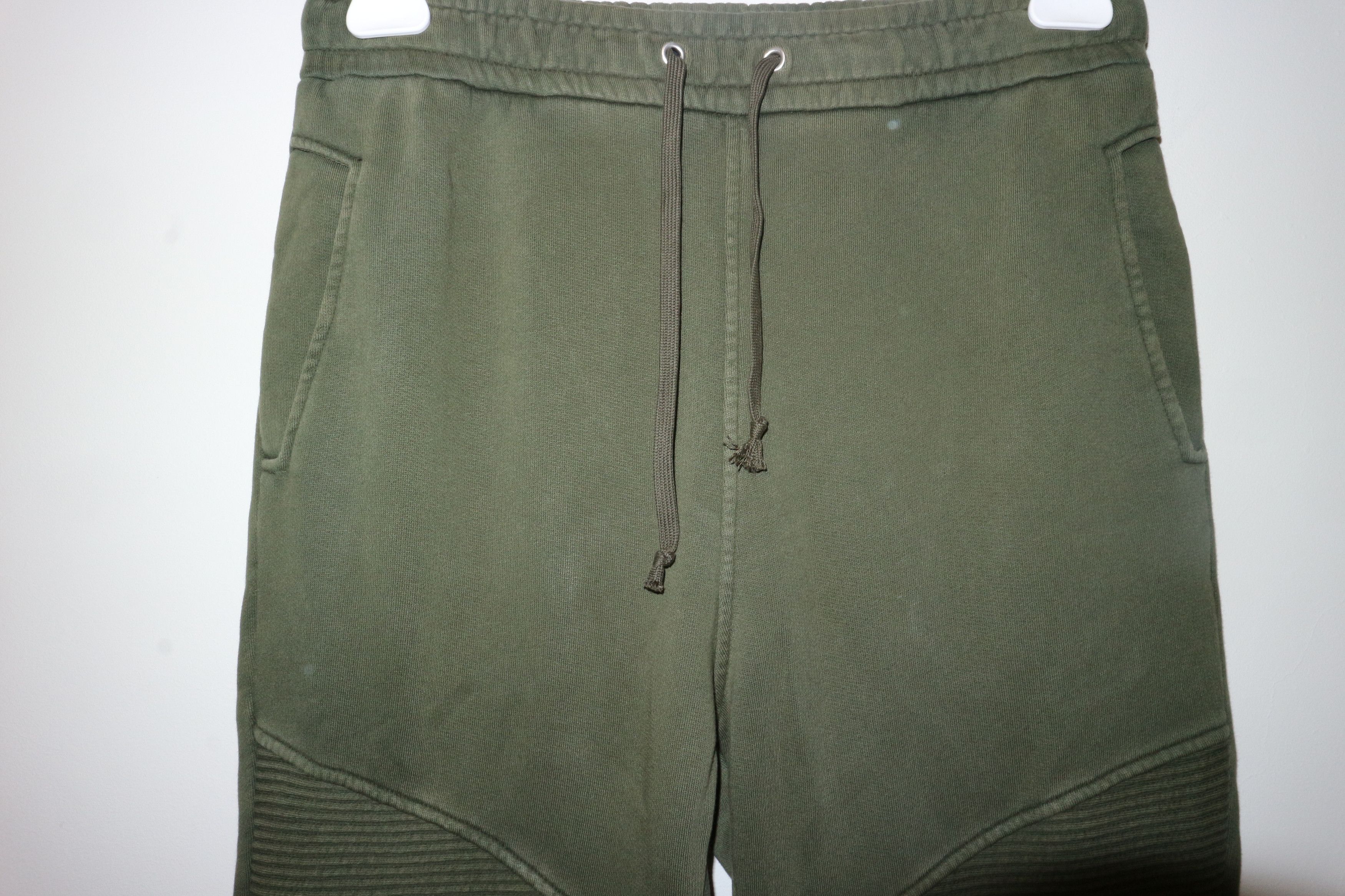 Balmain Biker sweatpants Size US 30 / EU 46 - 2 Thumbnail