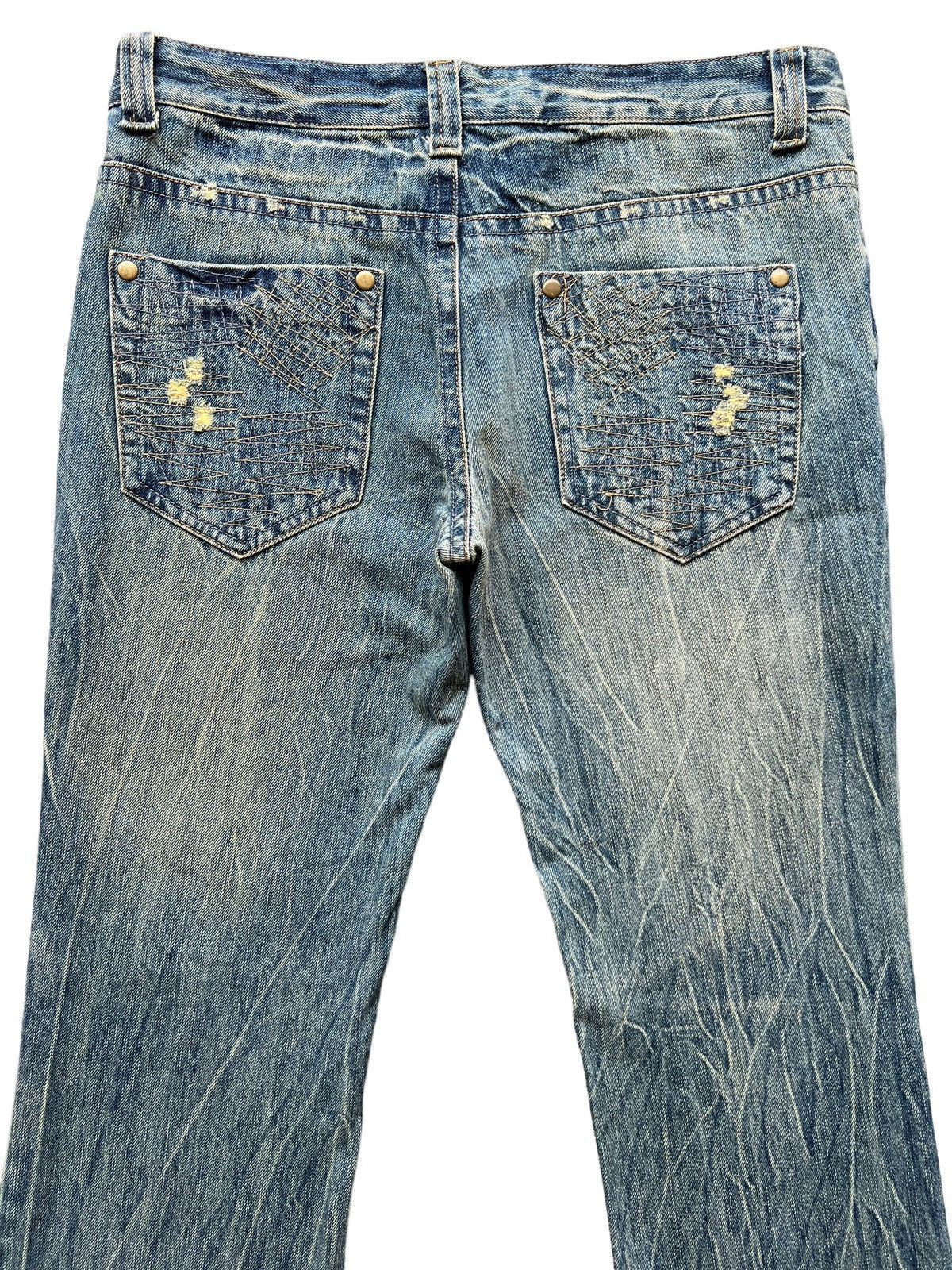Japanese Brand Japanese Brand Distressed Faded Rusted Flare Jeans 34x35 Size US 34 / EU 50 - 6 Thumbnail