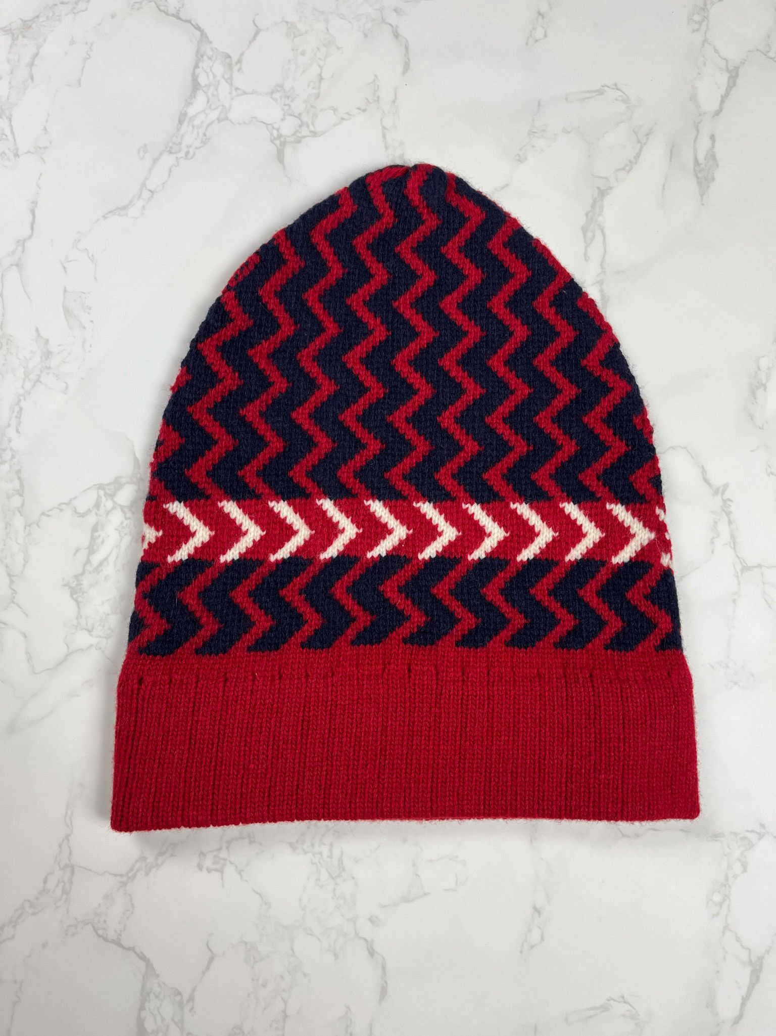 GUCCI Wool Zig Zag Knit Beanie, Unisex. Authentic, NWT NWT GUCCI Wool Zig Zag Knit Beanie, Unisex | Mercari main image 2