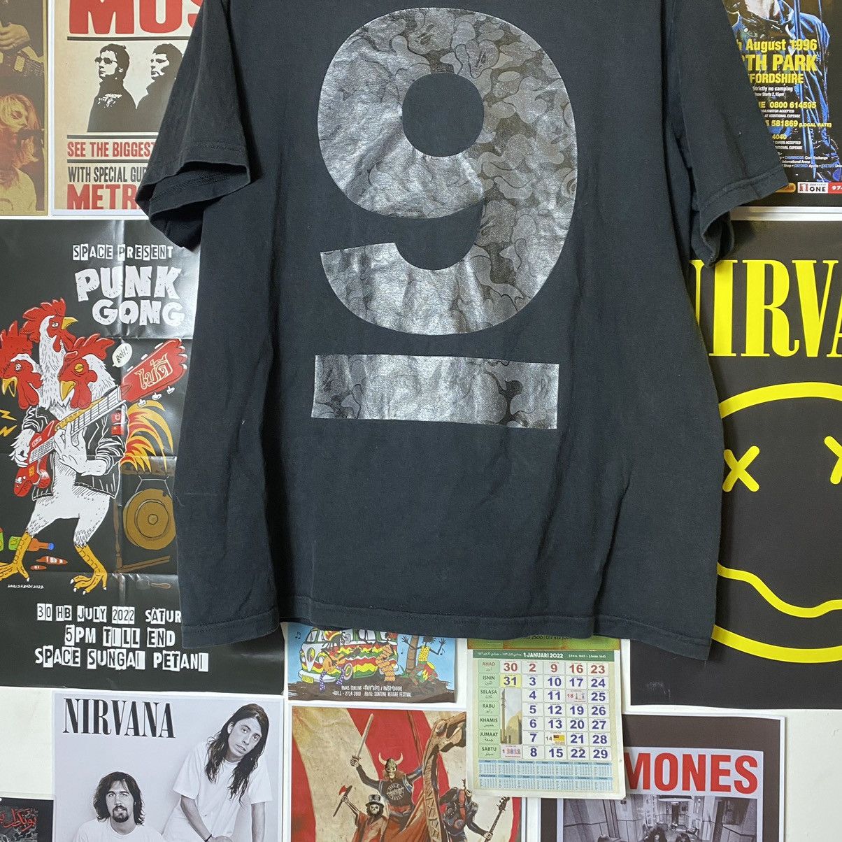 Number (N)ine Vintage Number Nine with Number Nine Picture T-Shirt Size US M / EU 48-50 / 2 - 4 Thumbnail