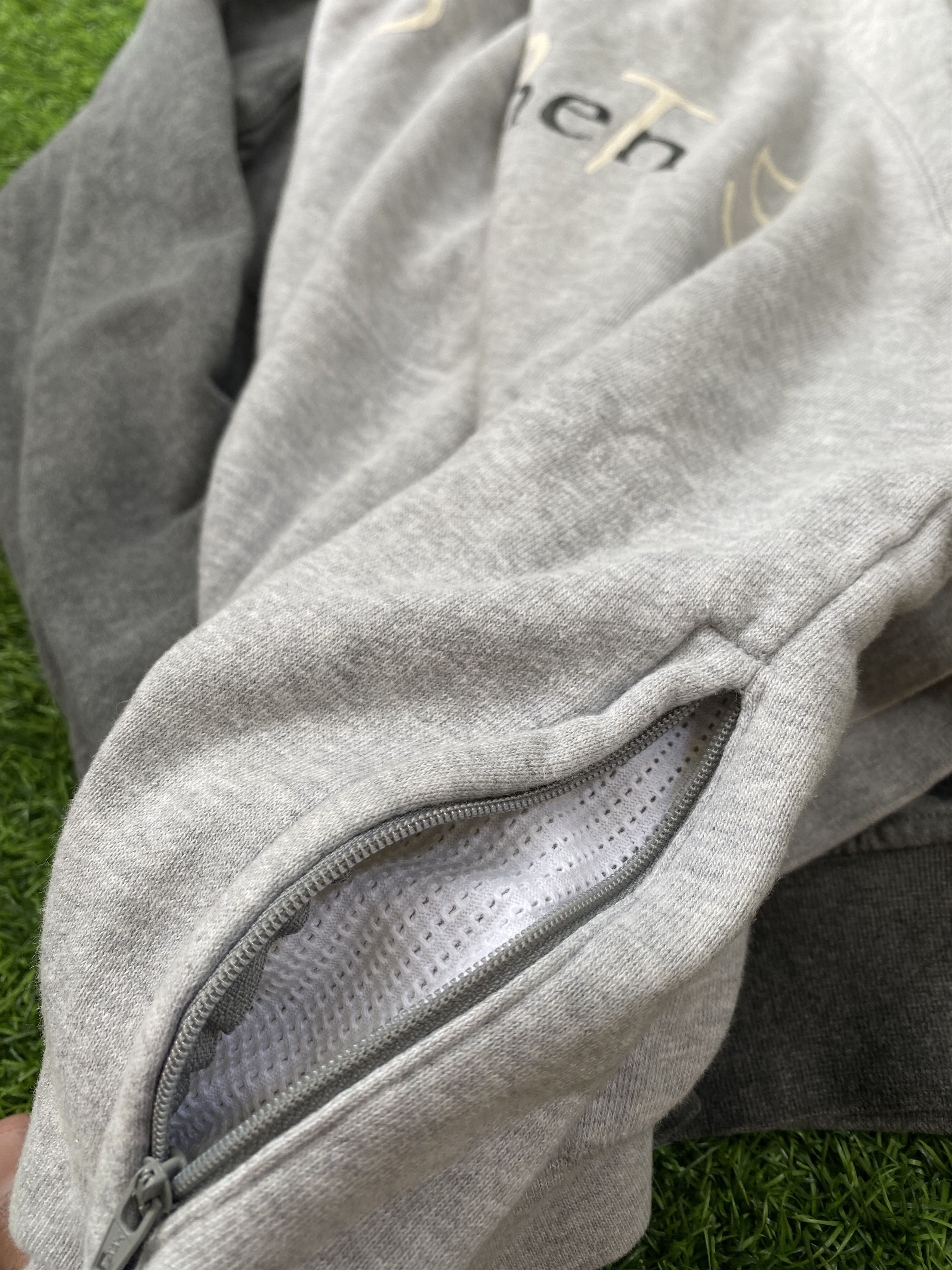 Japanese Brand Yohji Yamamoto Sweatshirt Spellout Size US M / EU 48-50 / 2 - 6 Thumbnail