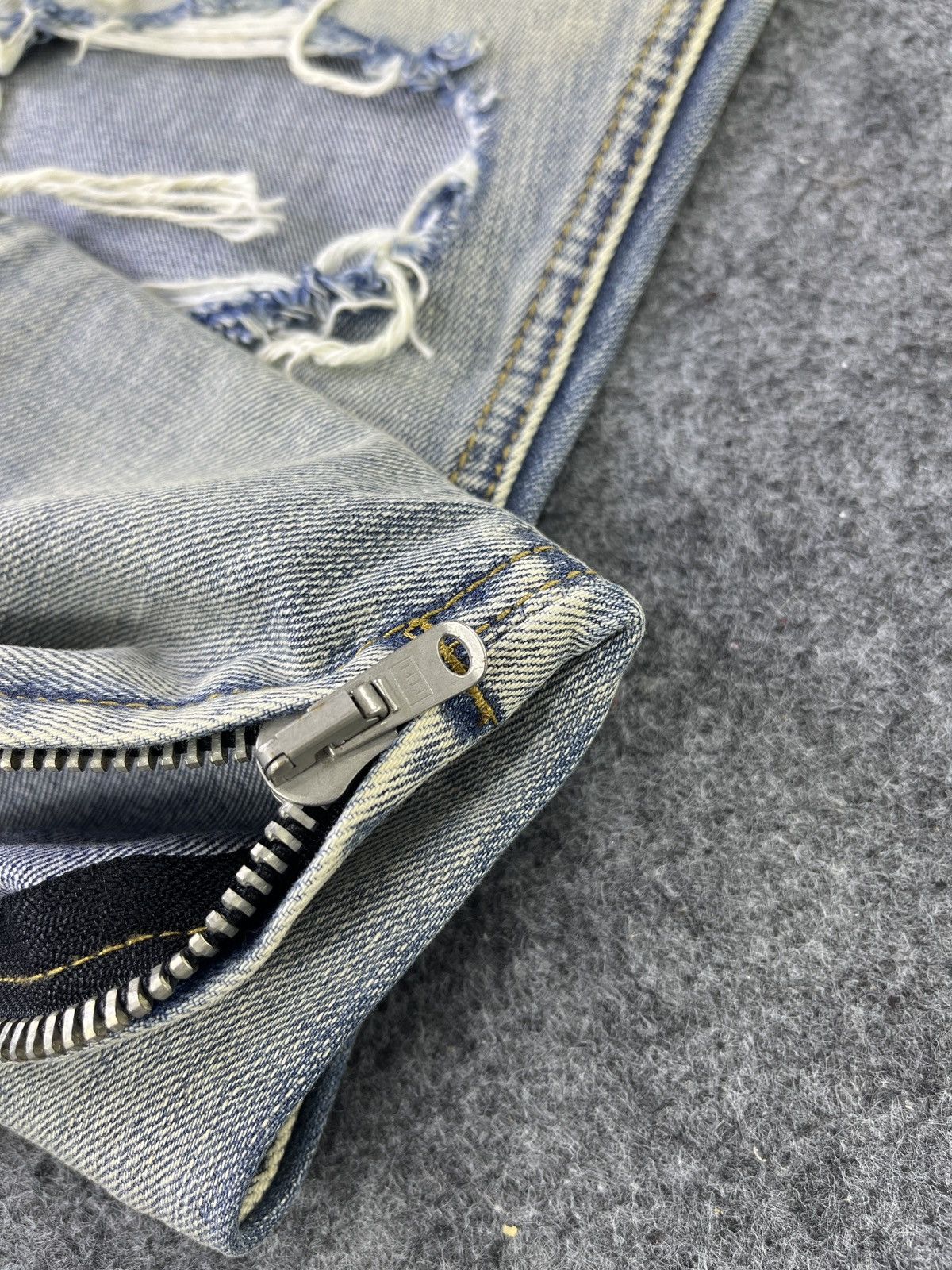 Japanese Brand × Vintage Fear Of God Selvedge Edge Jeans Distressed Denim - J862 Size US 32 / EU 48 - 15 Thumbnail