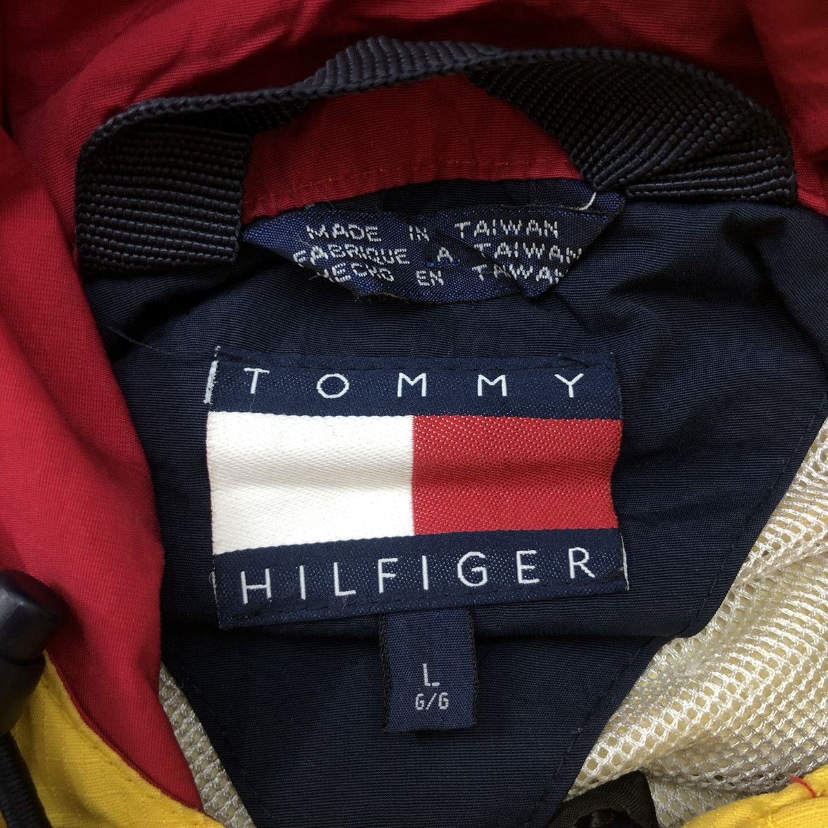 Tommy Hilfiger Vintage TOMMY HILFIGER Sailing Gear Jacket Outdoor Style Size US L / EU 52-54 / 3 - 7 Thumbnail