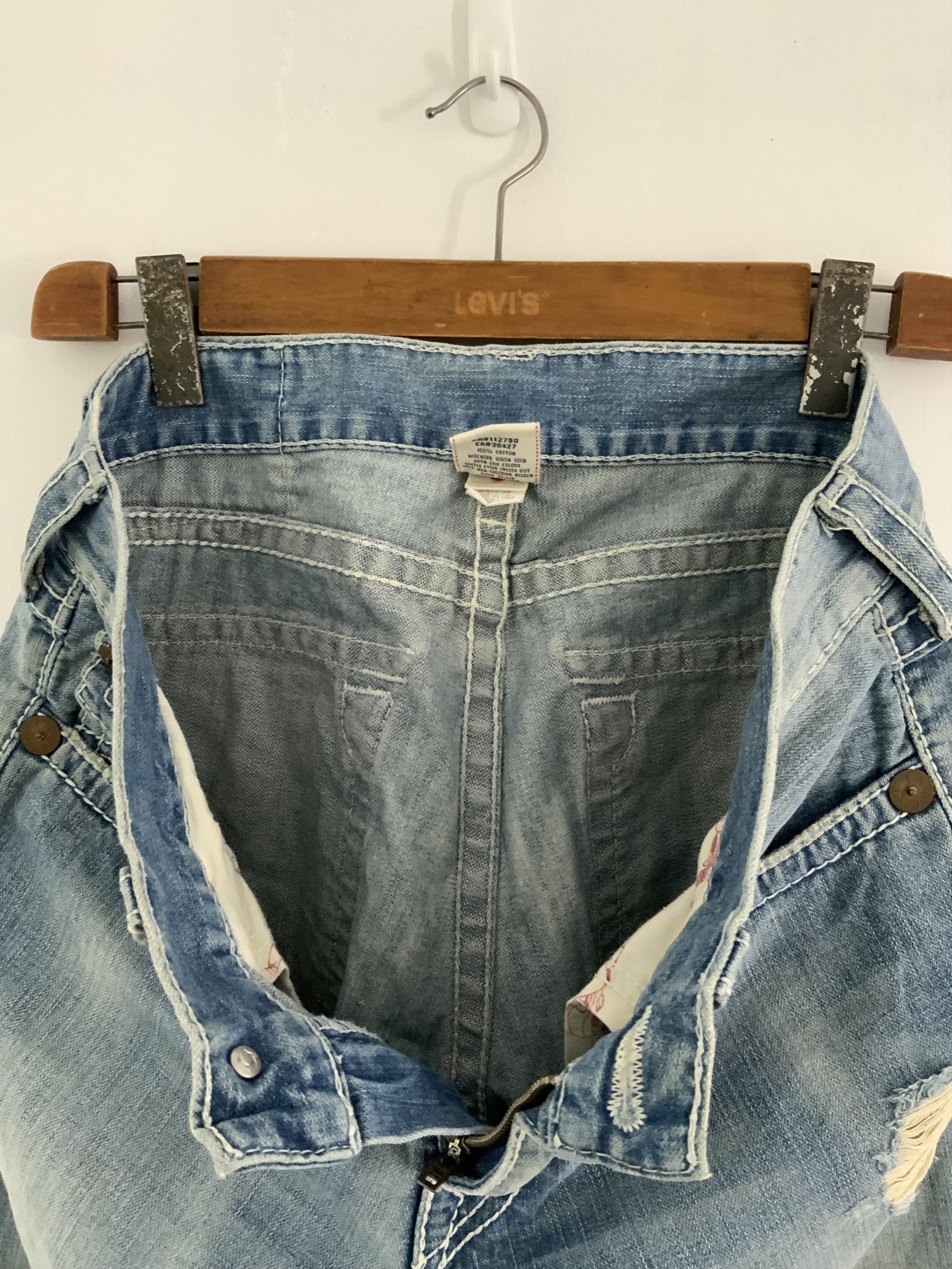 True Religion Vintage True Religion Distressed Denim Size US 33 - 12 Thumbnail