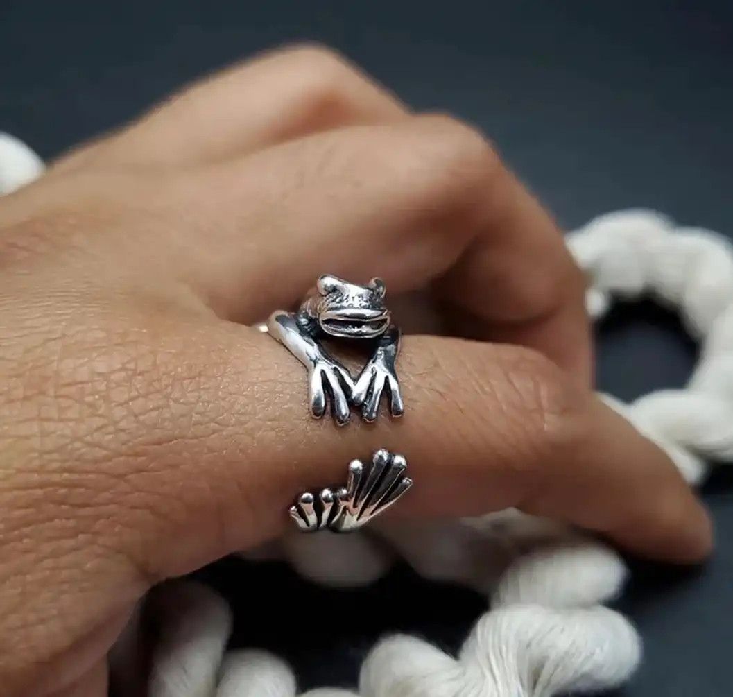 Jewelry Frog Ring Wavy Hippie Peace Jewelry Love Animals Size ONE SIZE - 1 Thumbnail