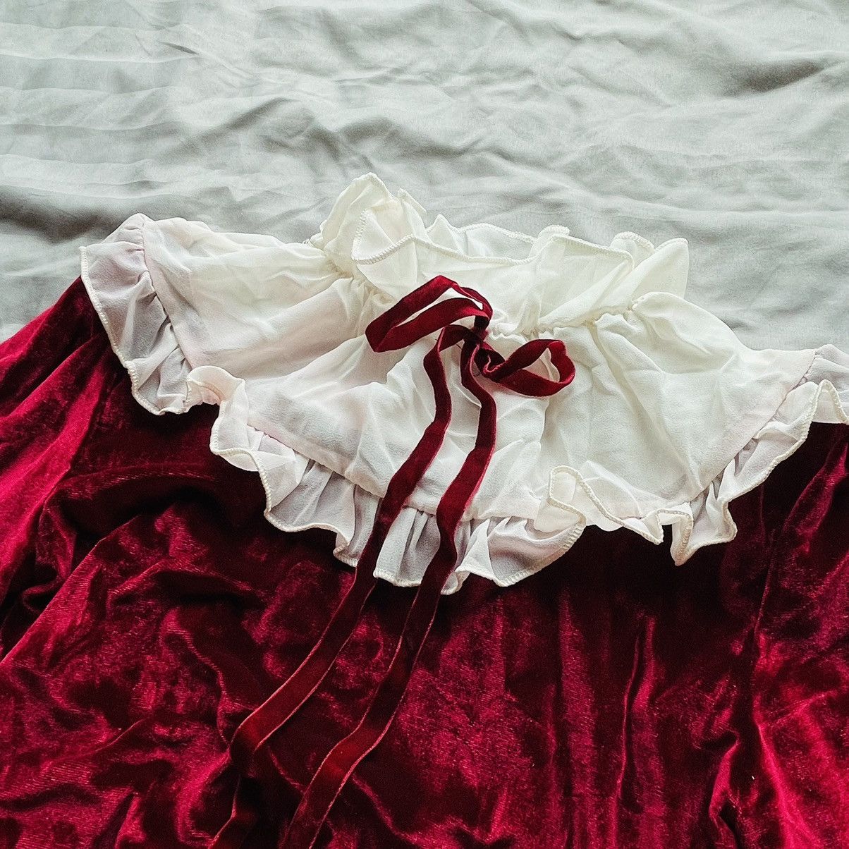 Seditionaries Vintage Ruffle Royal Velvet Top Size M / US 6-8 / IT 42-44 - 1 Thumbnail