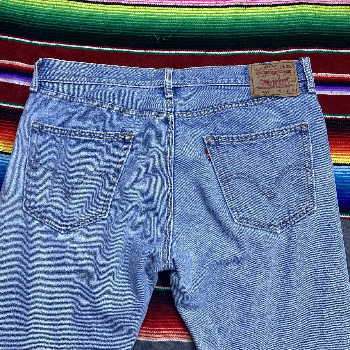 Levi's Vintage Levi’s 505 Light Washed Distressed Denim Size US 36 / EU 52 - 9 Thumbnail