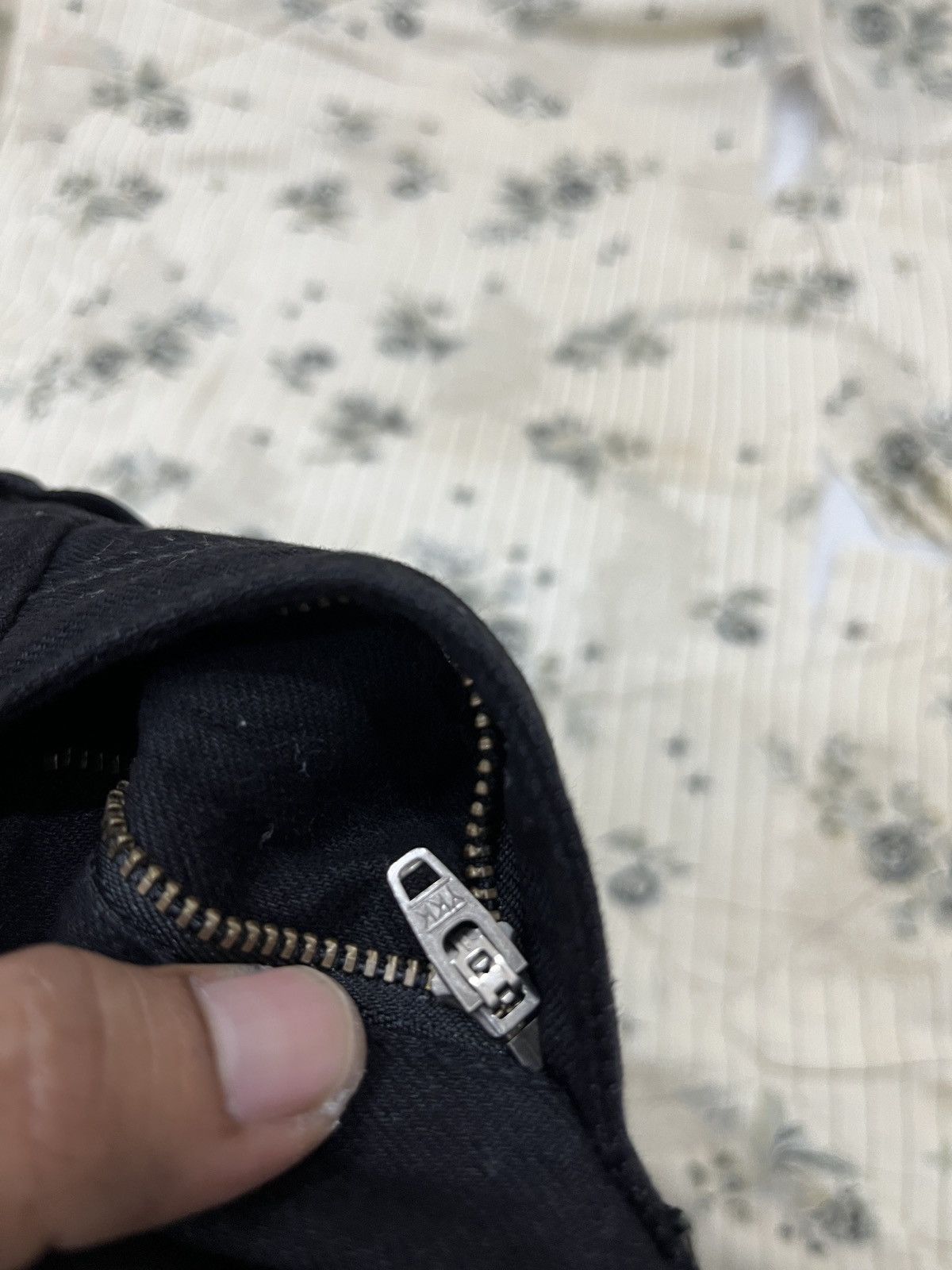 Undercover (Pppp). UNDERCOVER X UNIQLO SKIRTS Size 32" / US 10 / IT 46 - 12 Thumbnail