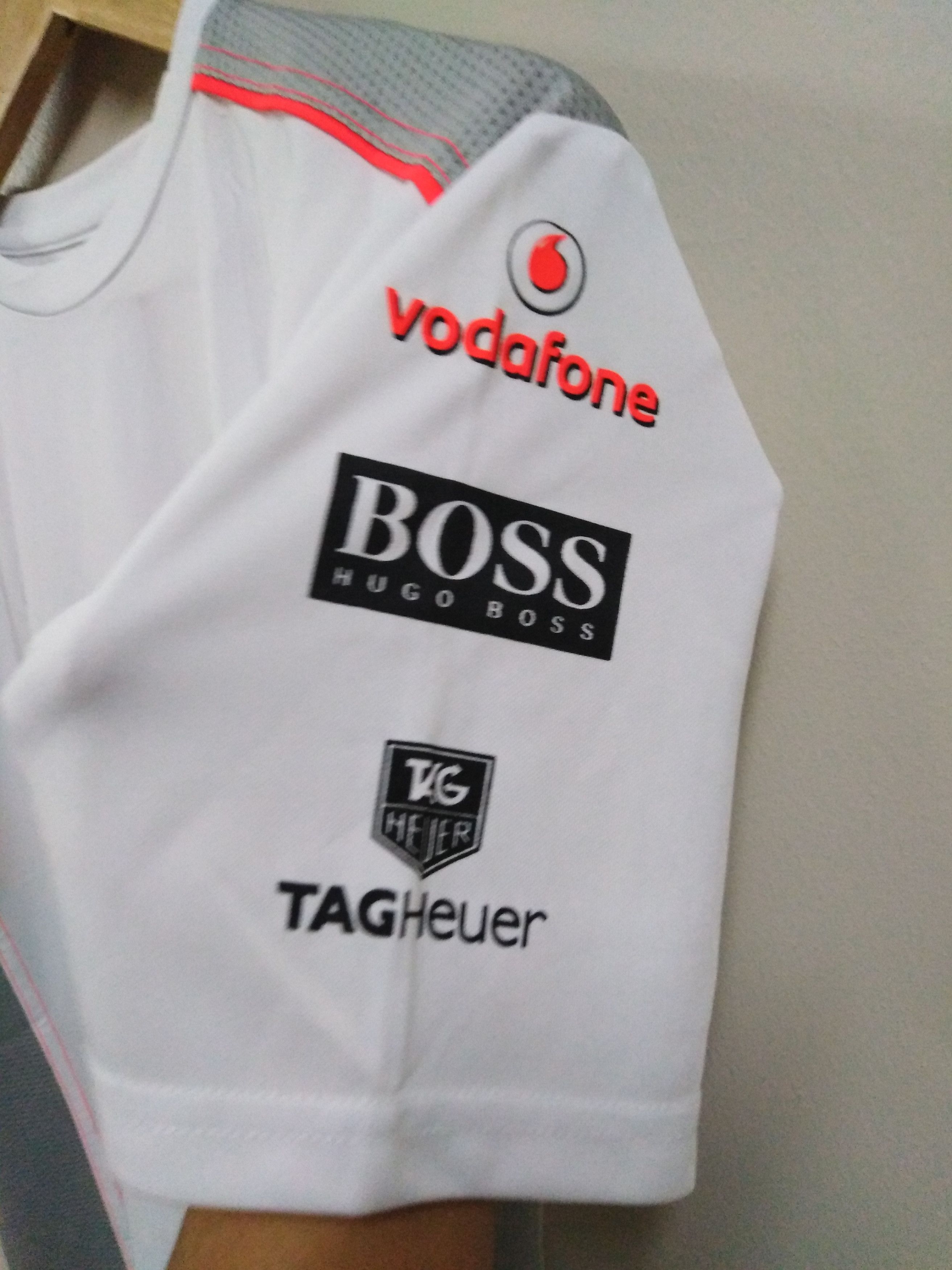 Formula 1 Vintage Jenson Button Vodafone McLaren Mercedes F1 T Shirt Size US M / EU 48-50 / 2 - 8 Thumbnail