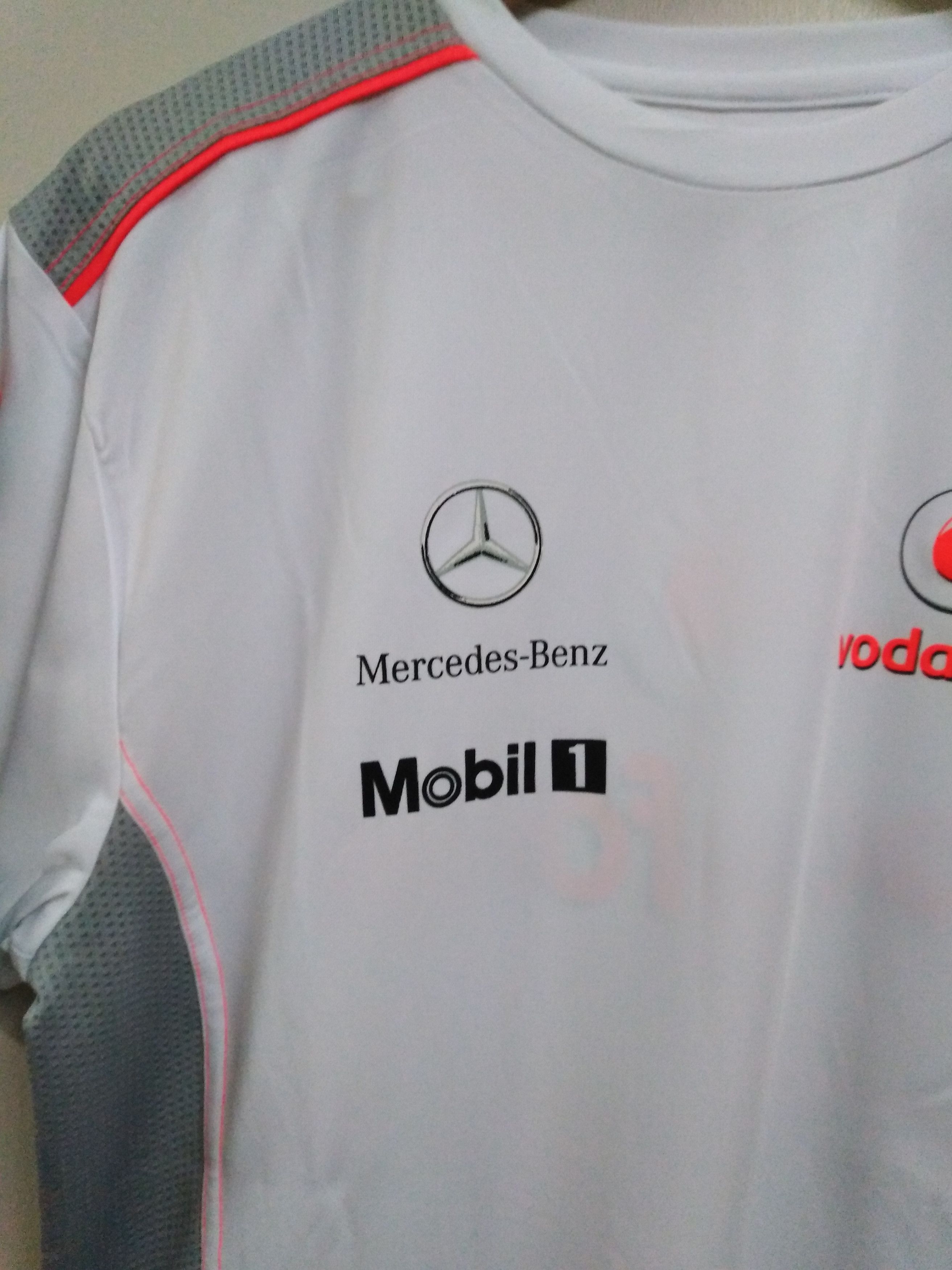 Formula 1 Vintage Jenson Button Vodafone McLaren Mercedes F1 T Shirt Size US M / EU 48-50 / 2 - 4 Thumbnail