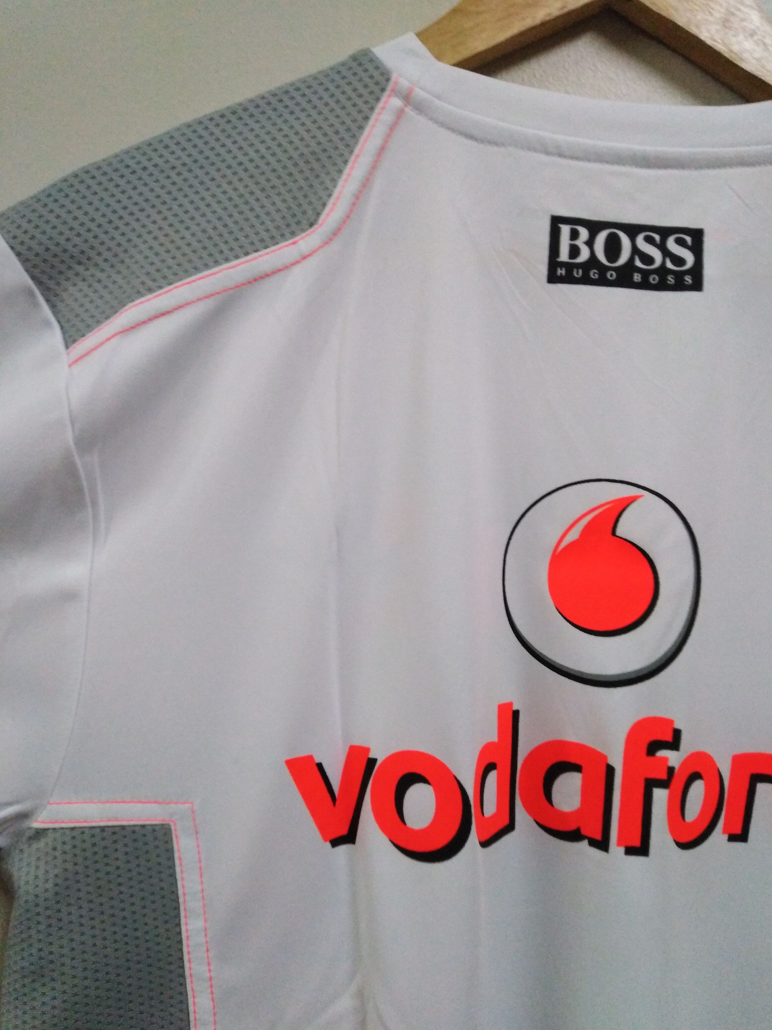 Formula 1 Vintage Jenson Button Vodafone McLaren Mercedes F1 T Shirt Size US M / EU 48-50 / 2 - 11 Thumbnail