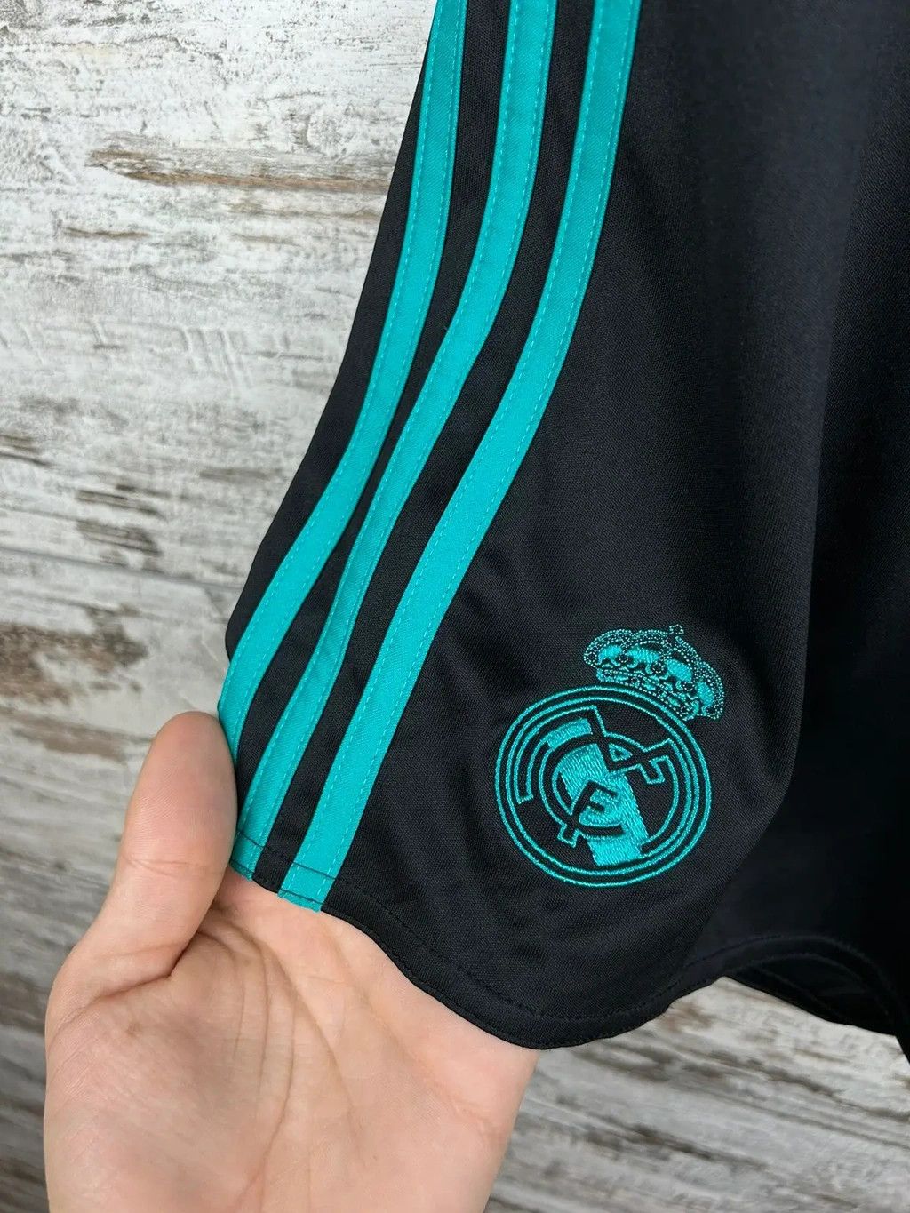 Vintage Mens Vintage Adidas FC Real Madrid Shorts football soccer Size US 32 / EU 48 - 3 Thumbnail