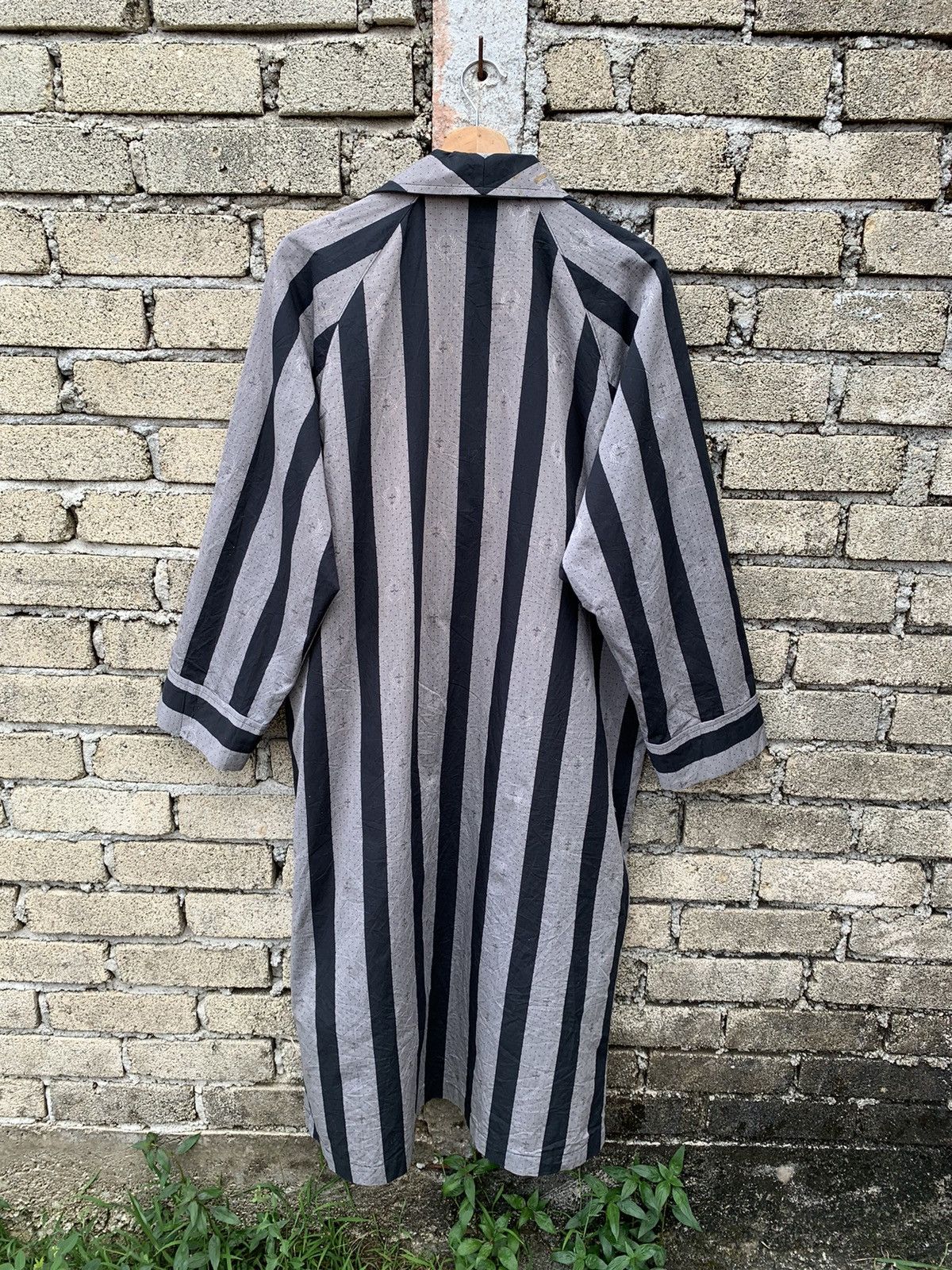 Givenchy 🔥steals🔥 Givenchy barstripe robe pyjamas full print Size US M / EU 48-50 / 2 - 4 Thumbnail