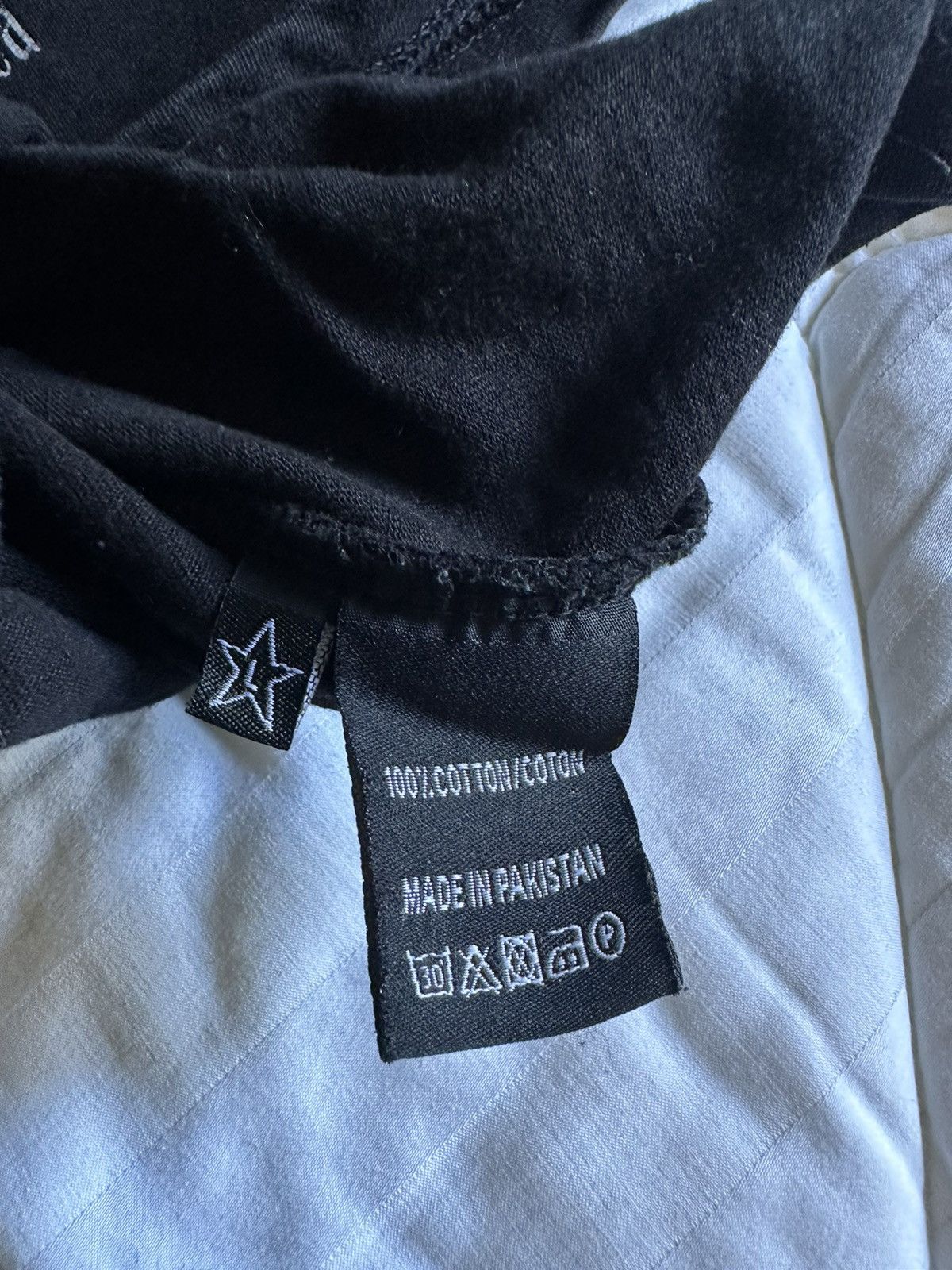 Vintage Bad Bunny Cisco Tee Size US L / EU 52-54 / 3 - 4 Thumbnail