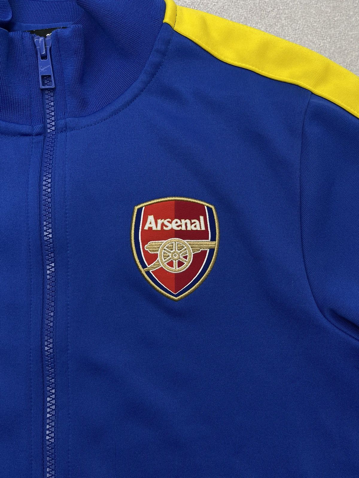Nike Vintage Nike Arsenal Track Jacket Jersey Football Y2K Drill Size US S / EU 44-46 / 1 - 7 Thumbnail