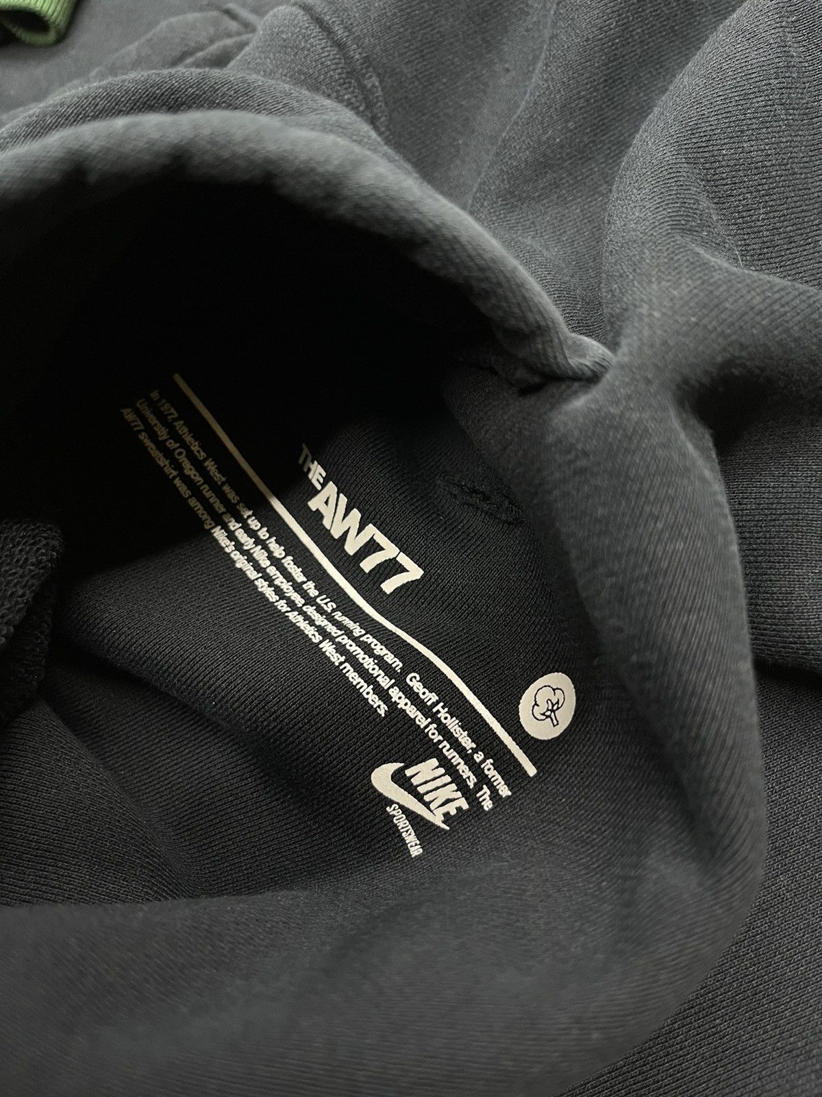 Nike Vintage Nike AW77 Sportswear Hoodie Drill size m-l Size US L / EU 52-54 / 3 - 6 Thumbnail
