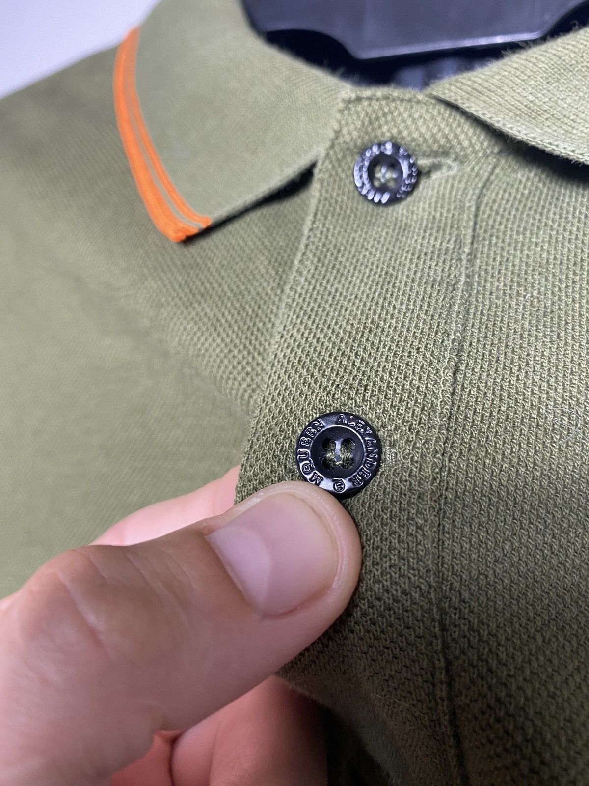Alexander McQueen Alexander McQueen small embroidered floral logo polo size Xl Size US XL / EU 56 / 4 - 4 Thumbnail