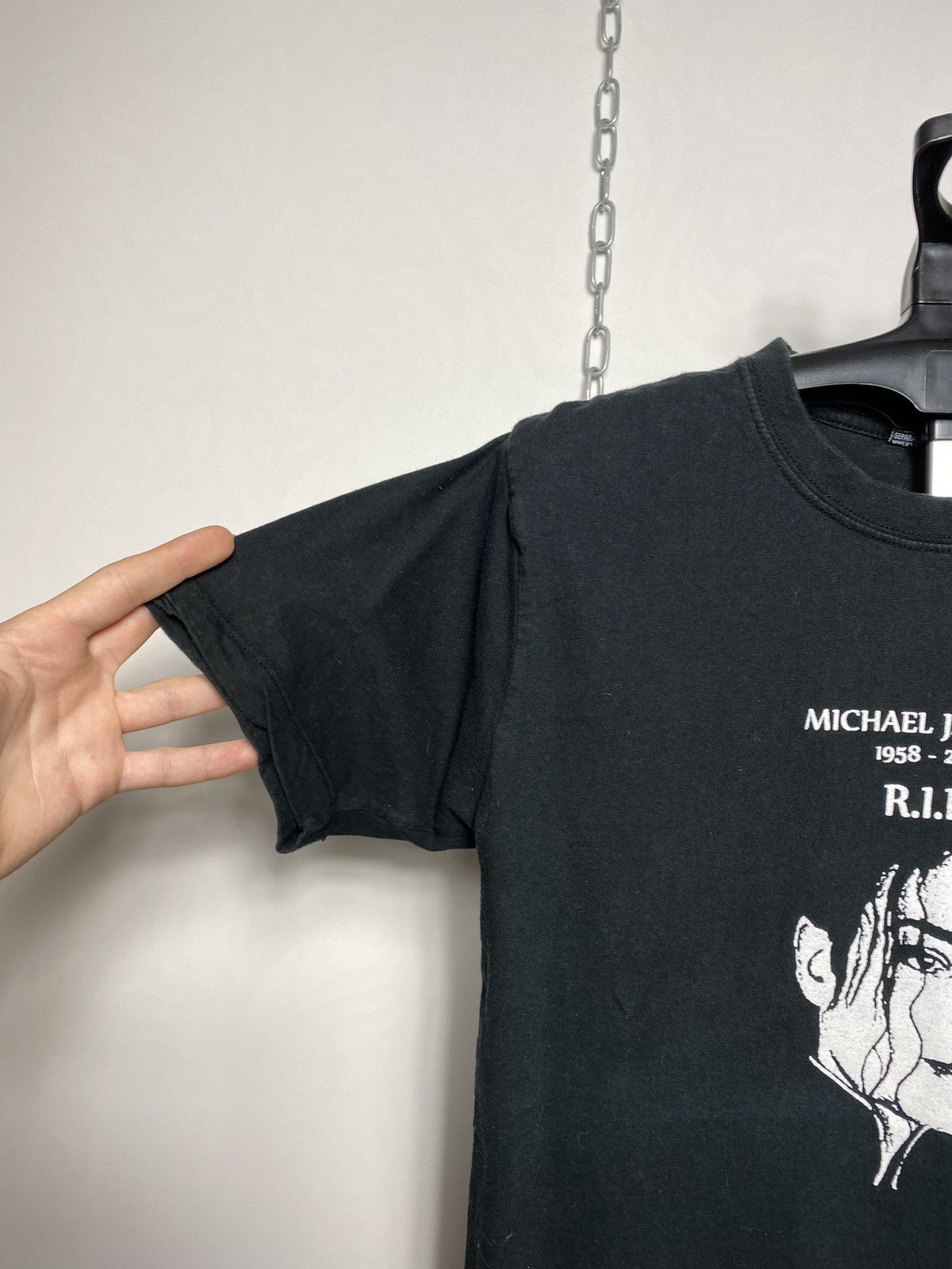Vintage Vintage 2009 Michael Jackson memorial t-shirt tee size S Size US S / EU 44-46 / 1 - 4 Thumbnail