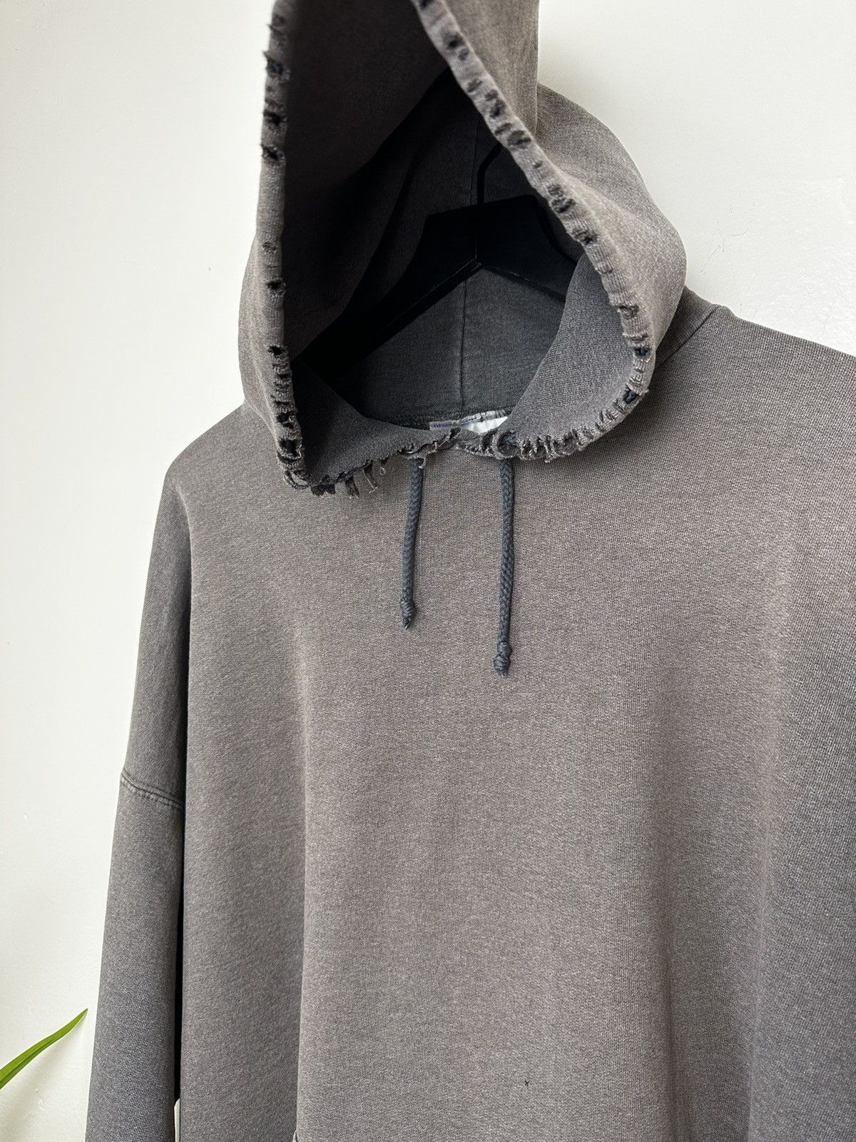 Hanes × Vintage (XXL) INSANE THRASHED SICK FADED VINTAGE HANES HOODIE Size US XXL / EU 58 / 5 - 4 Thumbnail