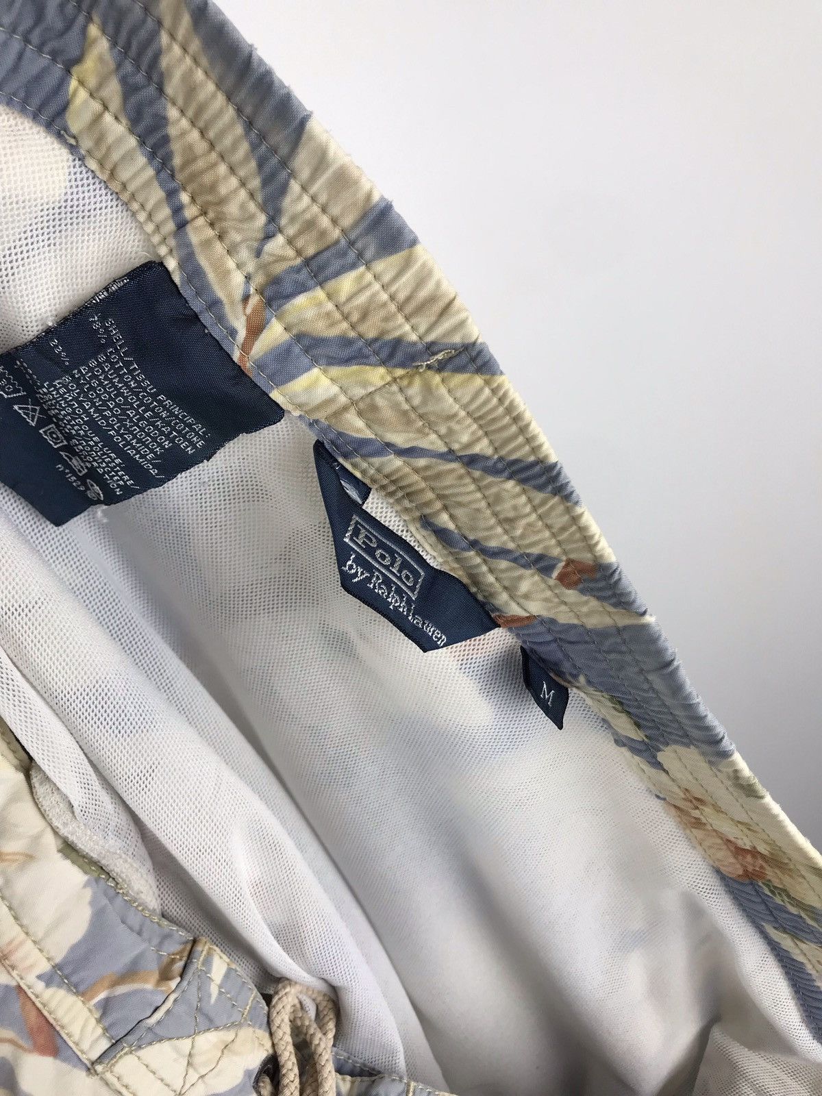 Vintage Vintage Polo Ralph Lauren Floral Print Shorts Size US 32 / EU 48 - 4 Thumbnail