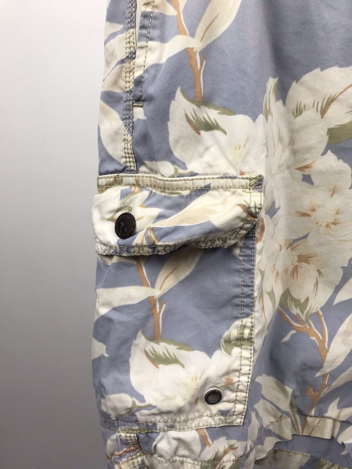 Vintage Vintage Polo Ralph Lauren Floral Print Shorts Size US 32 / EU 48 - 3 Thumbnail