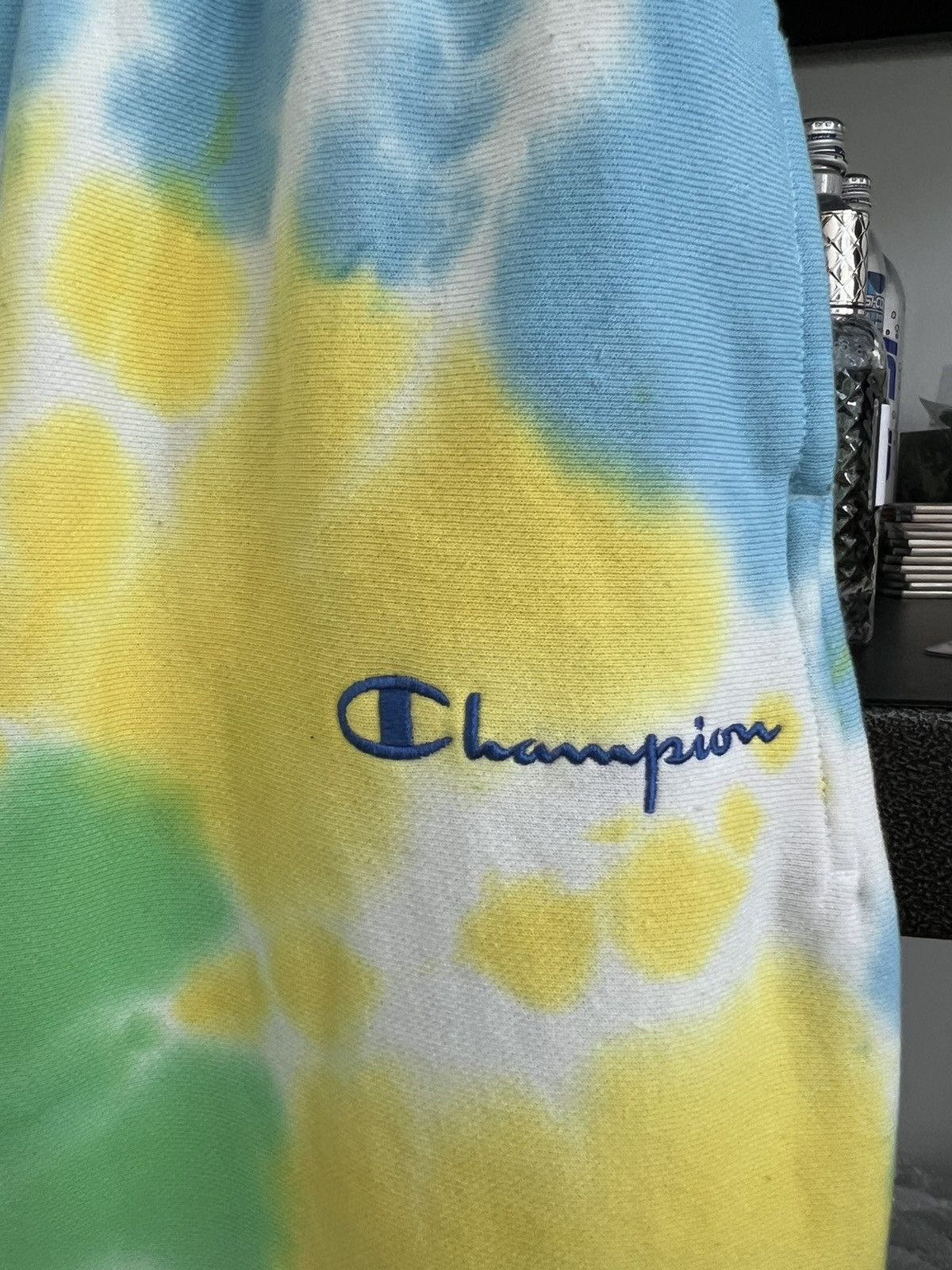 Champion Champion reverse weave tie dye sweatpants Size US 32 / EU 48 - 2 Thumbnail
