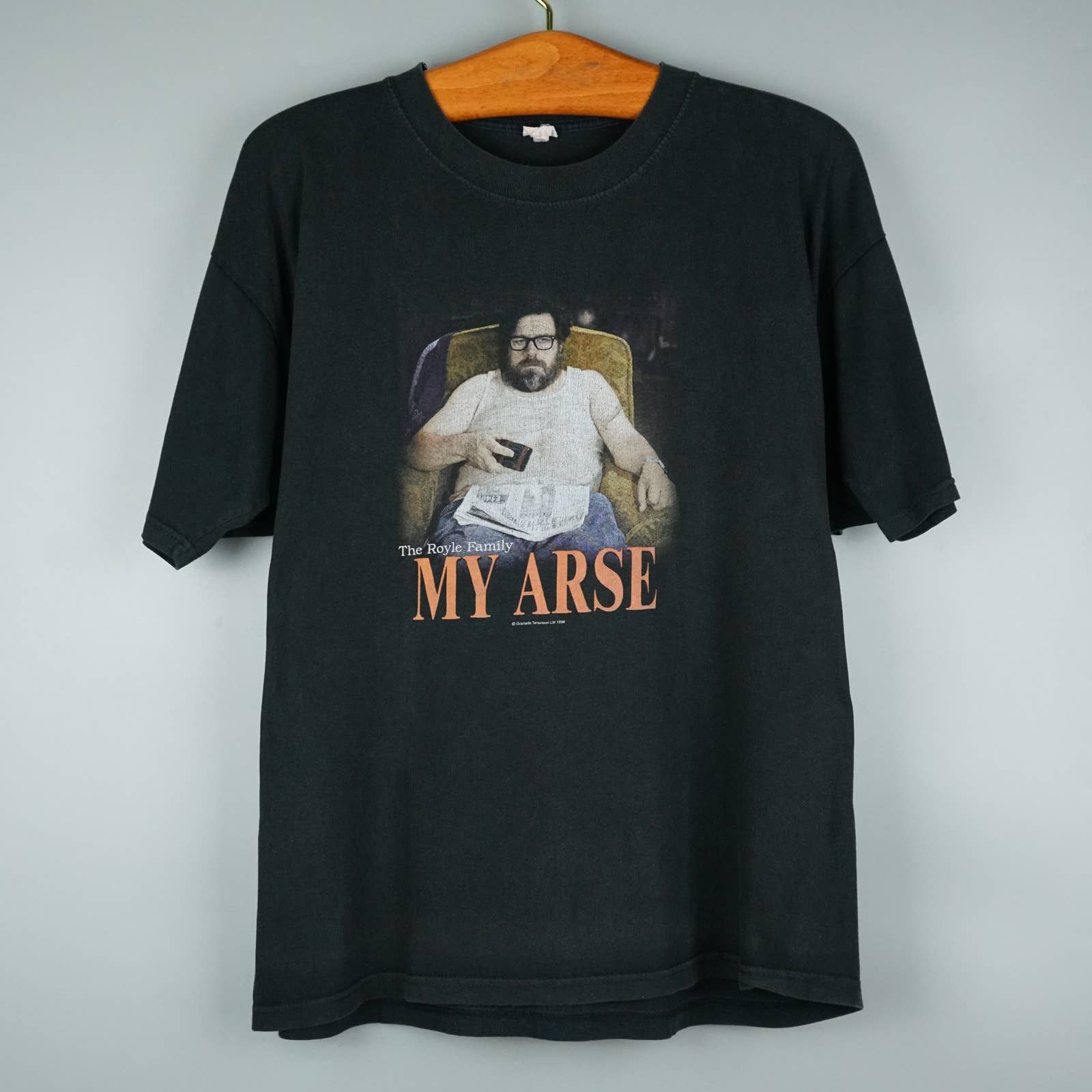 Vintage 1990s the royle family t shirt Size US XL / EU 56 / 4 - 1 Thumbnail