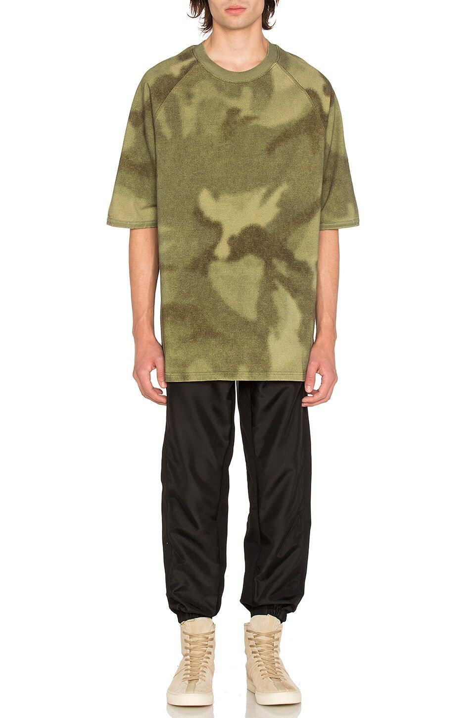 Yeezy Yeezy Season 3 Camo Raglan Oversized Tee Size US S / EU 44-46 / 1 - 2 Thumbnail