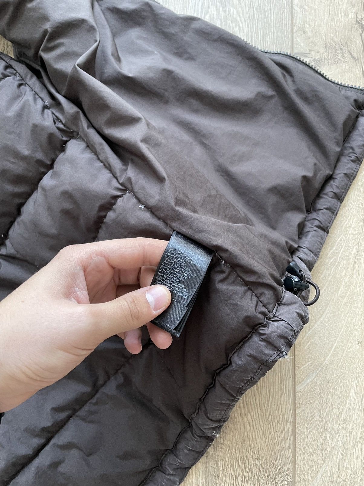 The North Face Vintage The North Face 700 Down Brown Puffer Vest Size L Size L / US 10 / IT 46 - 13 Thumbnail