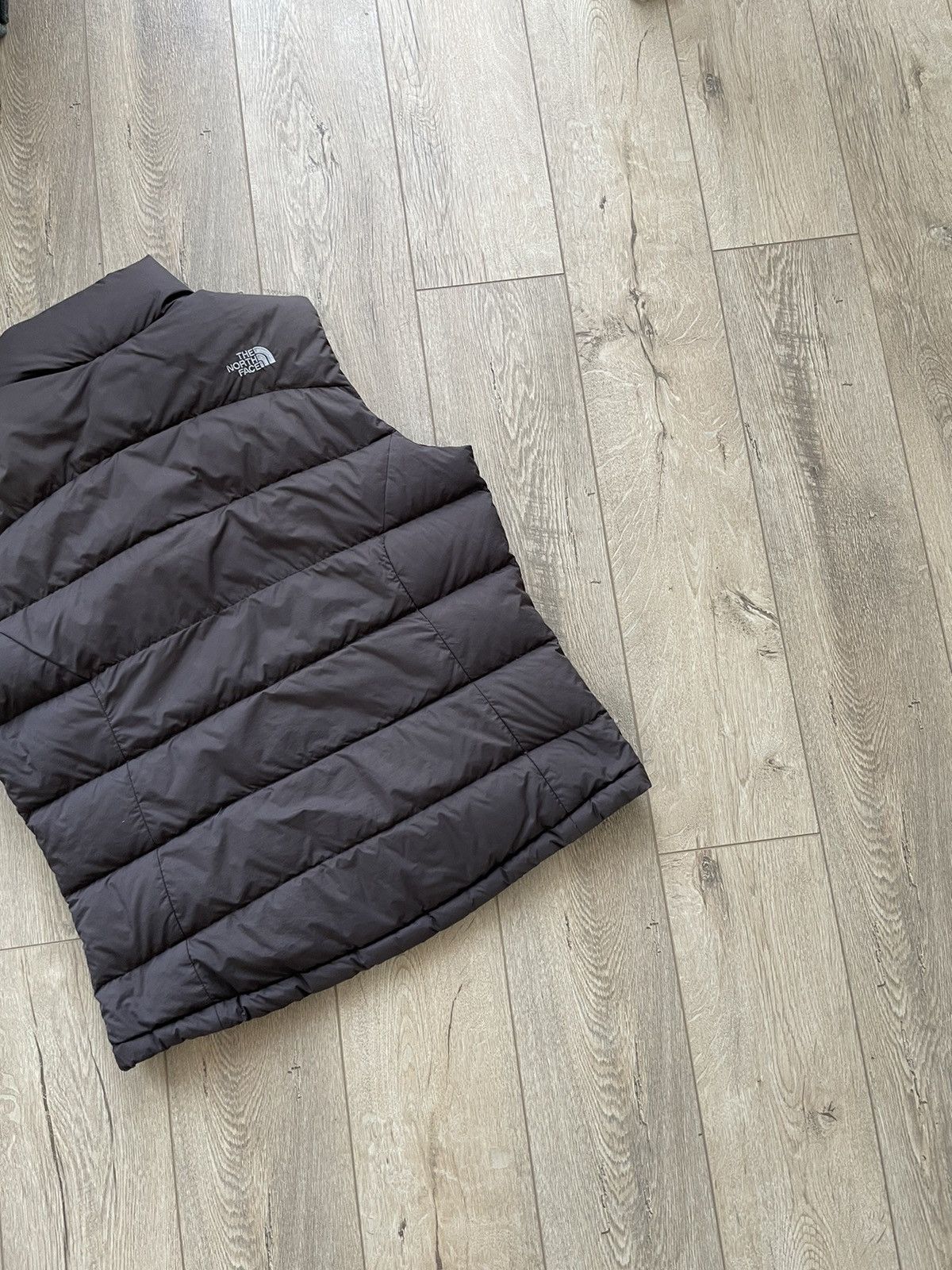 The North Face Vintage The North Face 700 Down Brown Puffer Vest Size L Size L / US 10 / IT 46 - 19 Thumbnail