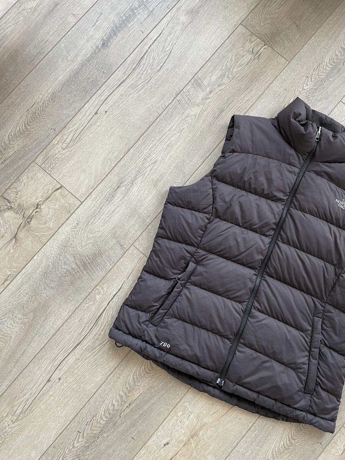 The North Face Vintage The North Face 700 Down Brown Puffer Vest Size L Size L / US 10 / IT 46 - 2 Thumbnail