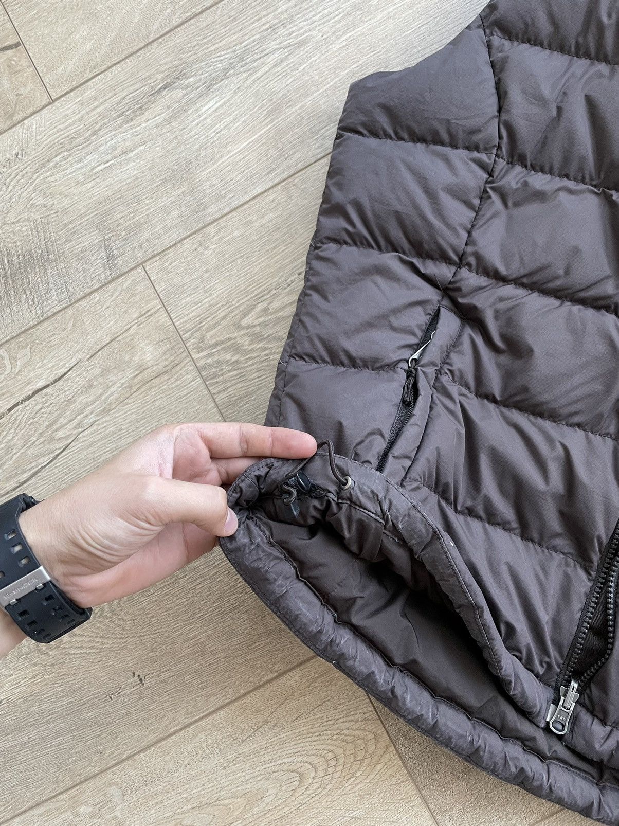 The North Face Vintage The North Face 700 Down Brown Puffer Vest Size L Size L / US 10 / IT 46 - 9 Thumbnail