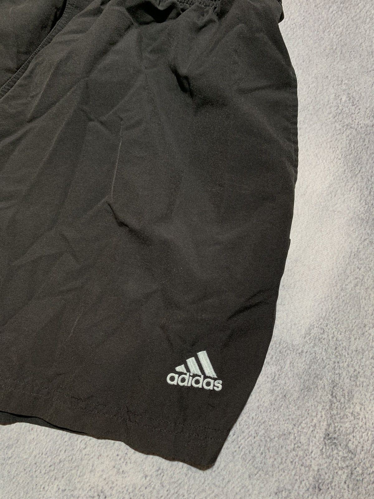 Adidas × Vintage Vintage Adidas sun faded shorts streetwear Y2K style size L Size US 34 / EU 50 - 4 Thumbnail