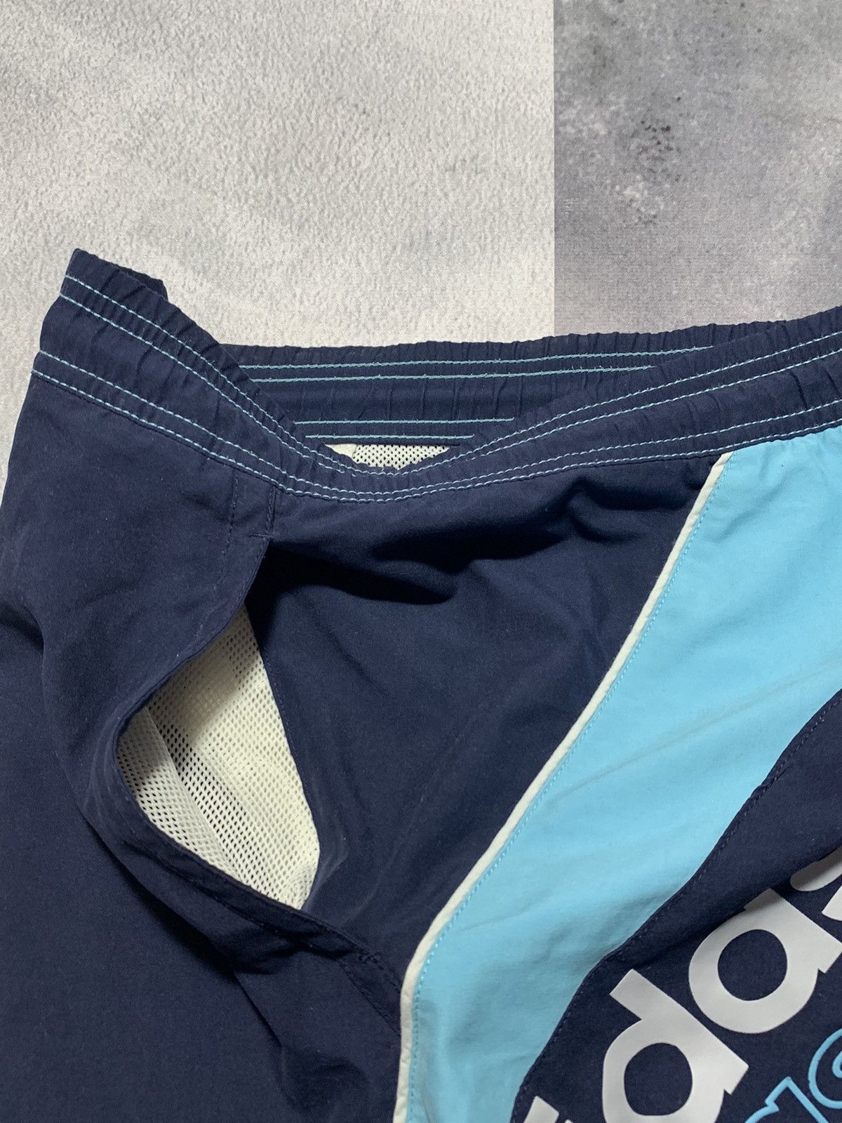 Adidas × Vintage Vintage 90s Adidas shorts streetwear y2k size L Size US 34 / EU 50 - 4 Thumbnail