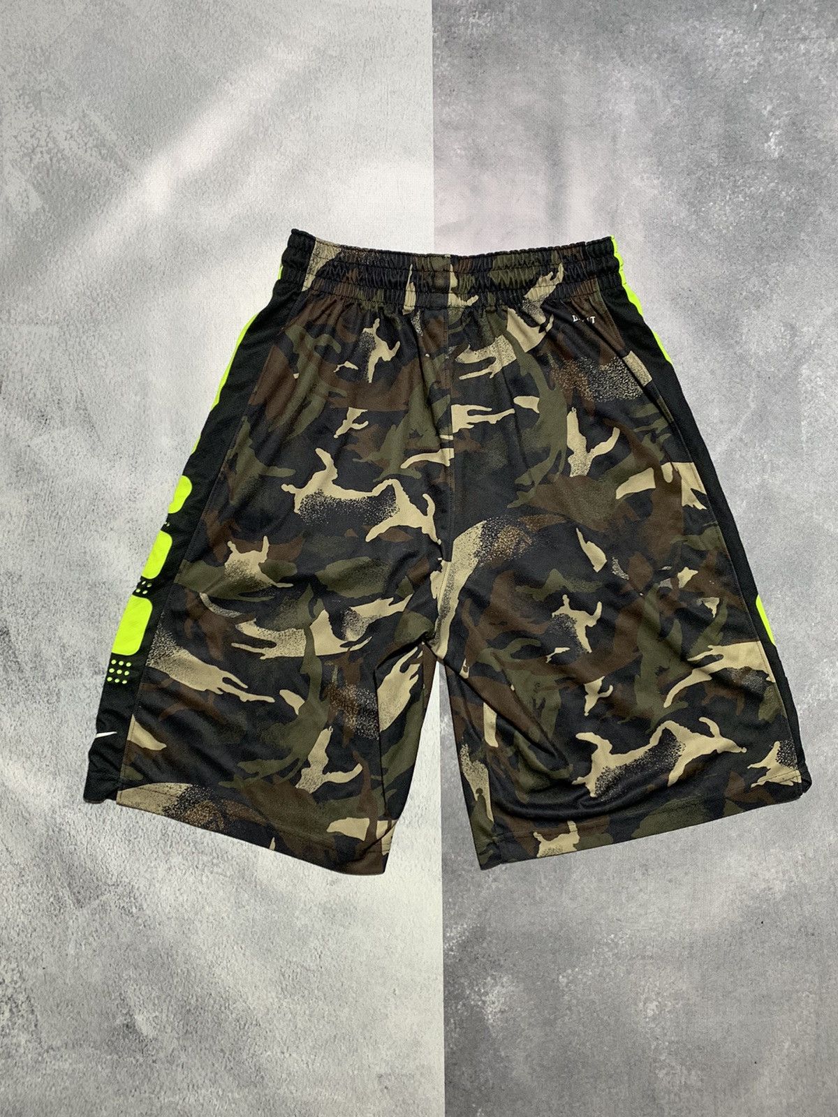 Nike × Vintage Vintage Y2K Nike bottoms shorts swoosh streetwear size S Size US 30 / EU 46 - 5 Thumbnail