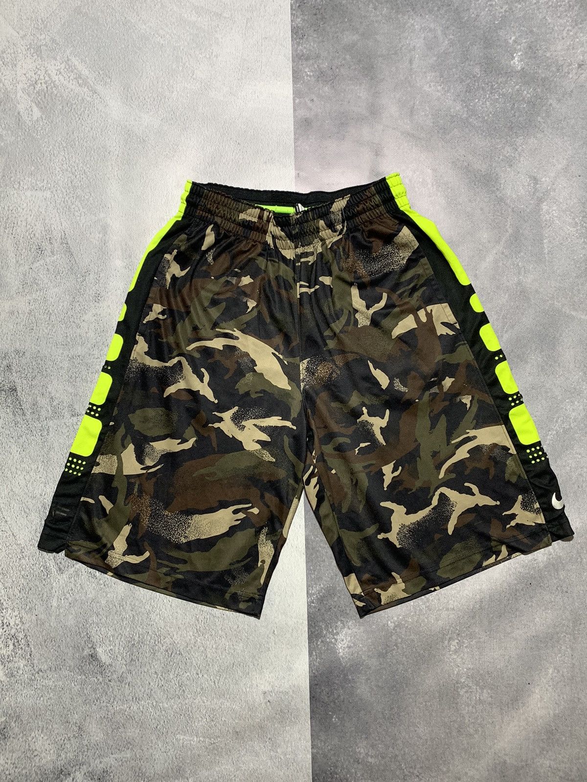 Nike × Vintage Vintage Y2K Nike bottoms shorts swoosh streetwear size S Size US 30 / EU 46 - 2 Thumbnail