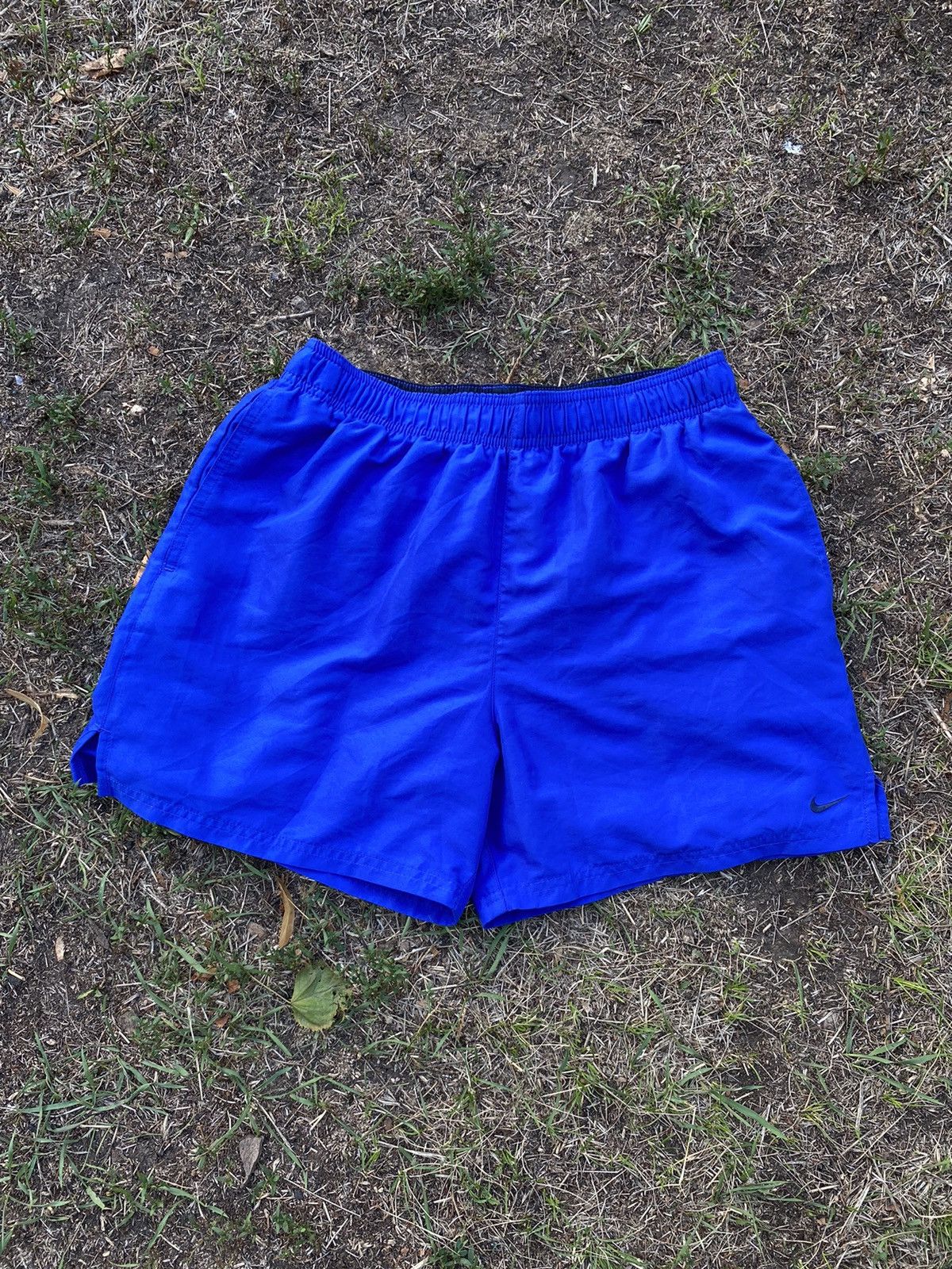 Nike Vintage Nike shorts streetwear swoosh casual y2k size M Size US 32 / EU 48 - 1 Thumbnail