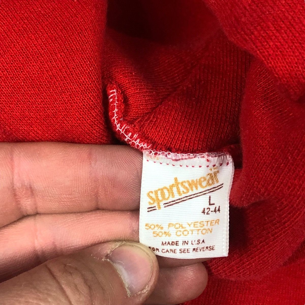 Vintage Vintage 80s Sportswear POW Military Sweatshirt Adult Boxy S Size US S / EU 44-46 / 1 - 3 Thumbnail