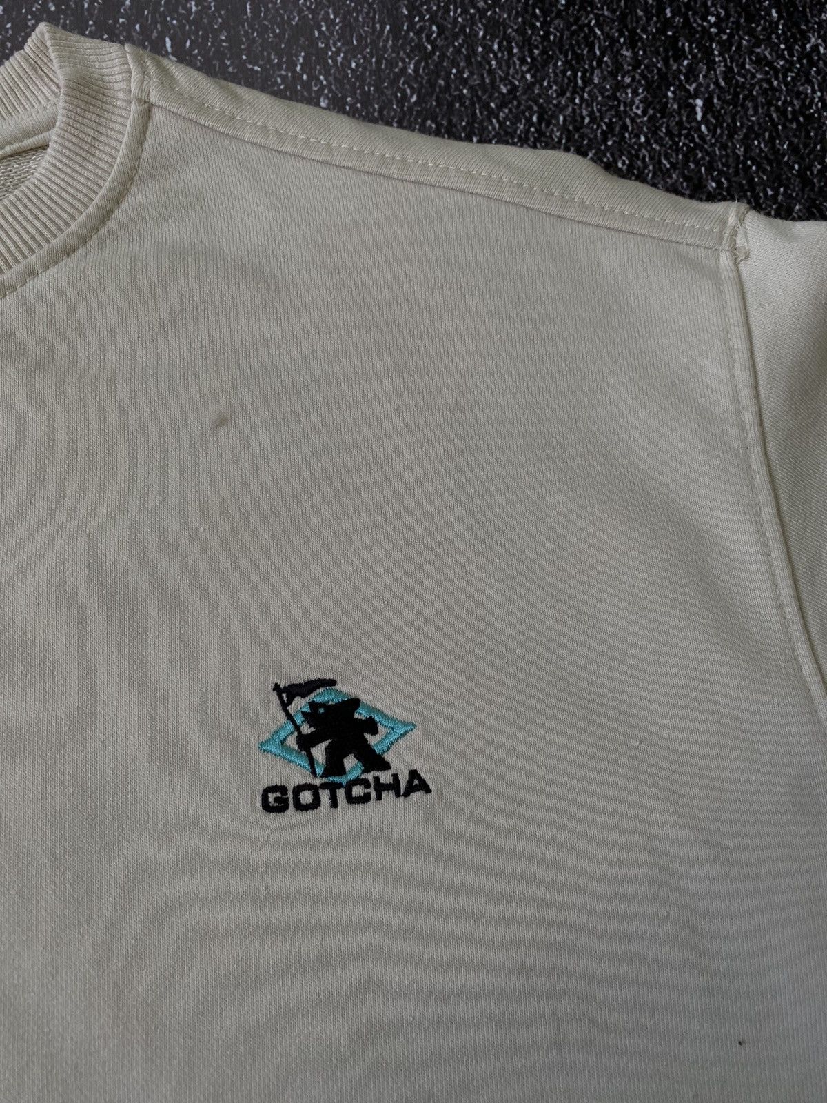 Gotcha Rare!! Vintage Gotcha Sweatshirt Surfing Back Hit Size US S / EU 44-46 / 1 - 12 Thumbnail