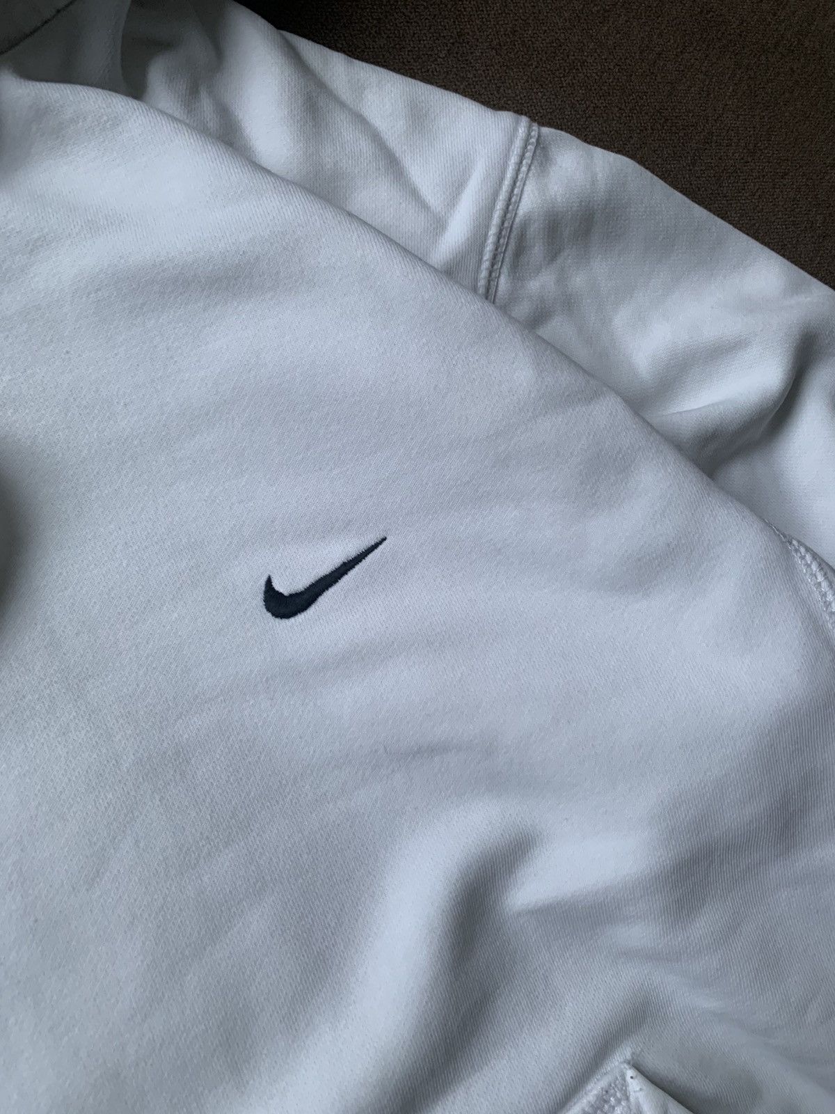 Nike Vintage Nike Y2K Distressed White Hoodie Size M Size US M / EU 48-50 / 2 - 2 Thumbnail