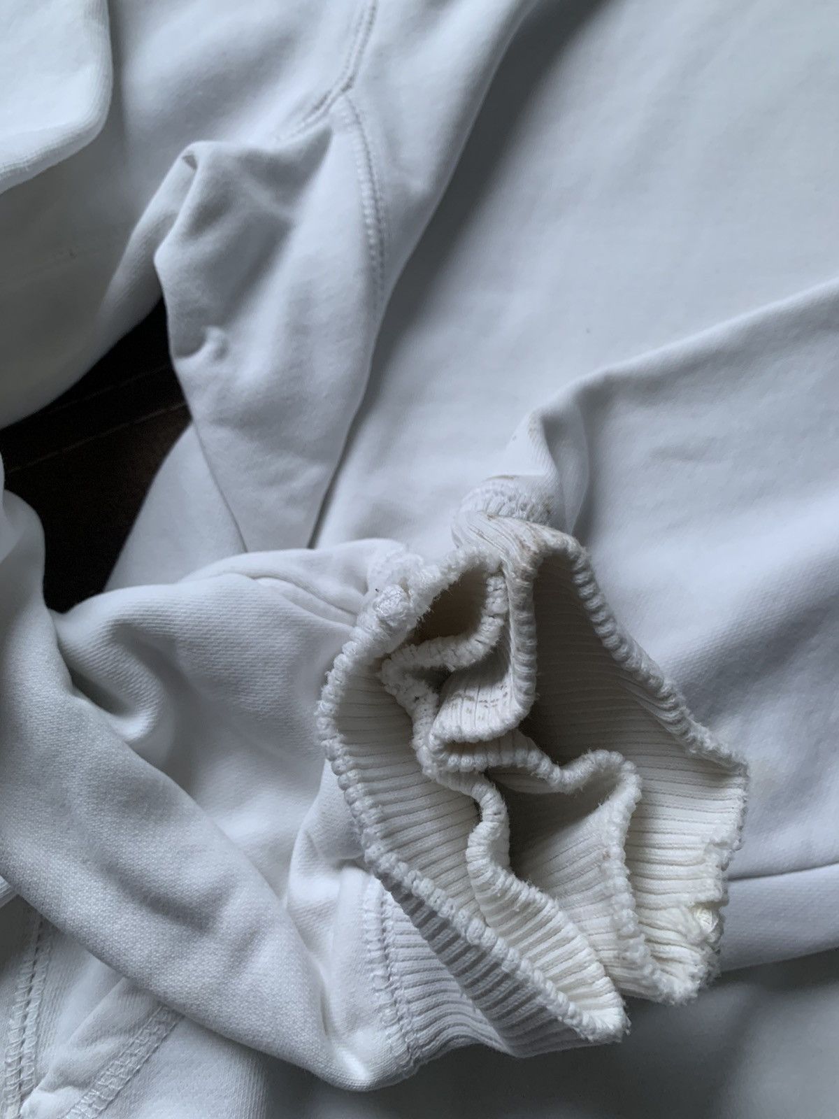 Nike Vintage Nike Y2K Distressed White Hoodie Size M Size US M / EU 48-50 / 2 - 6 Thumbnail