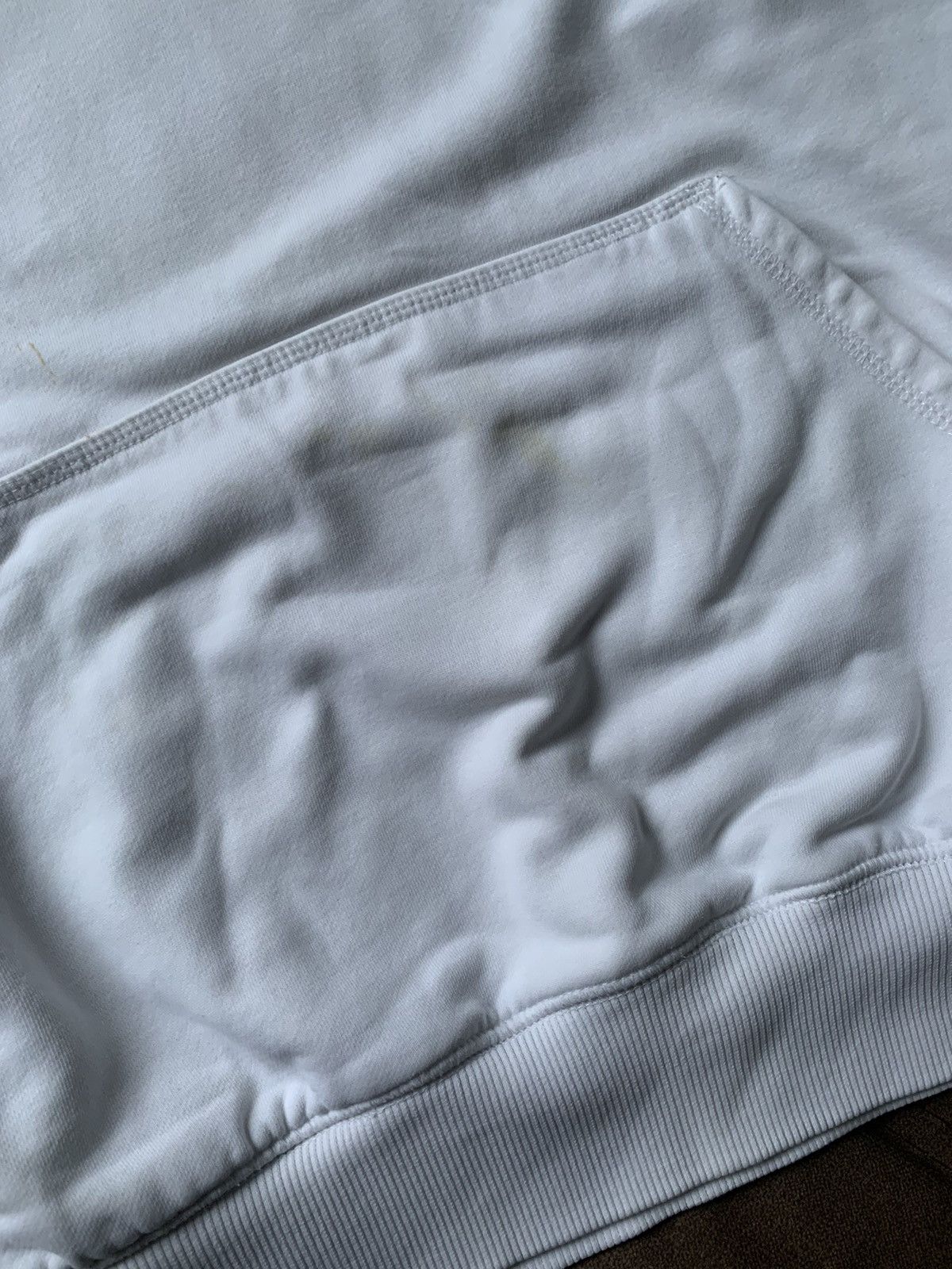 Nike Vintage Nike Y2K Distressed White Hoodie Size M Size US M / EU 48-50 / 2 - 4 Thumbnail