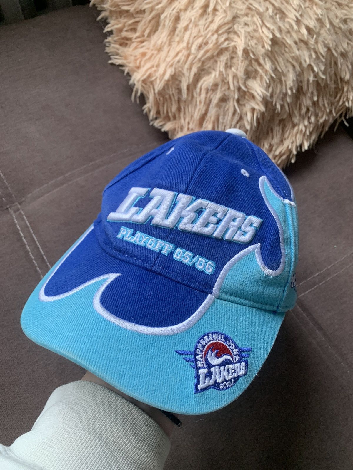 NBA 00s L.A. Lakers vintage Playoff 05/06 Reebok cap hat rare Size ONE SIZE - 4 Thumbnail