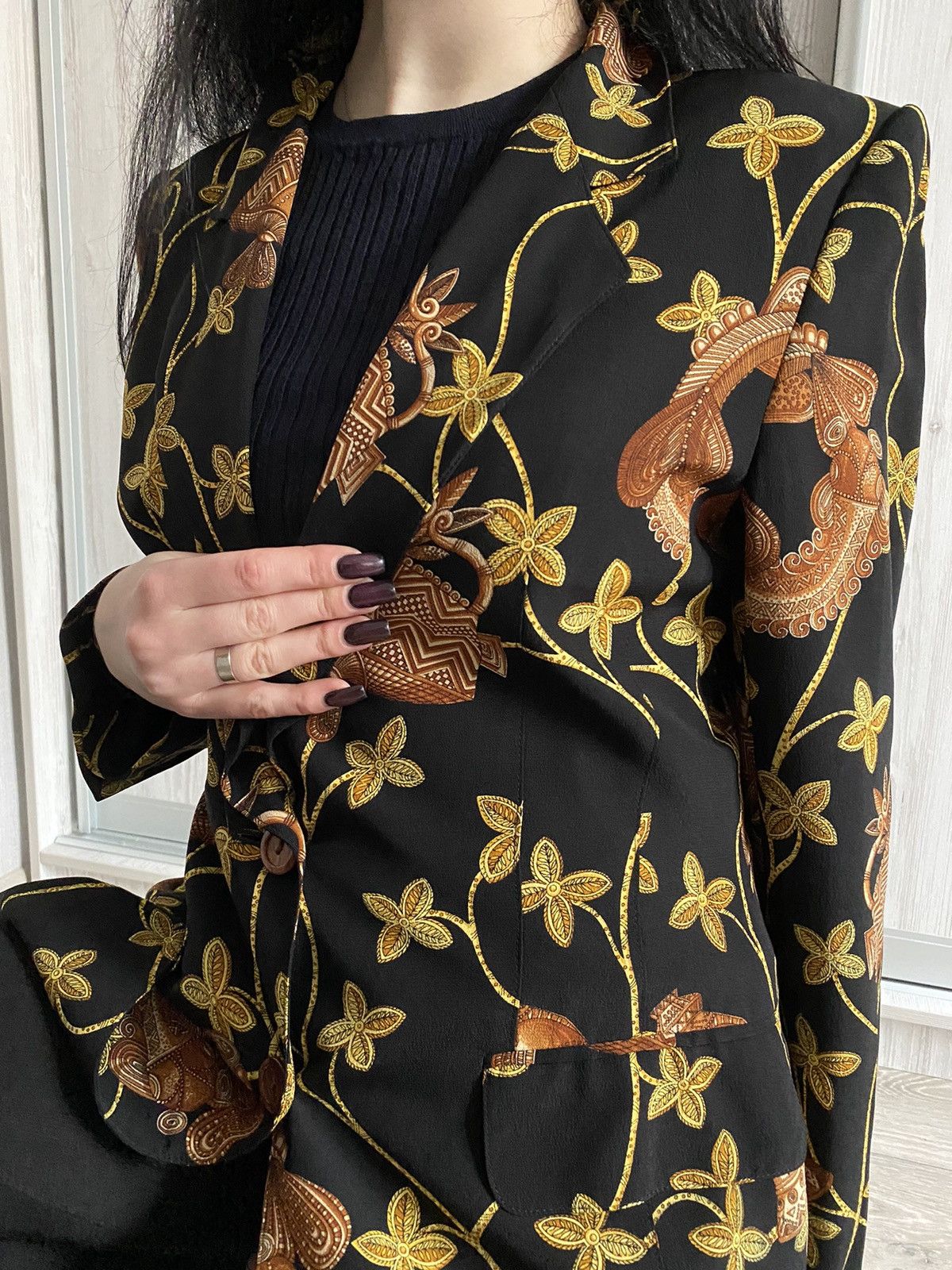 image of Escada Totem Silk Blazer Size 38 Vintage in Black, Women's