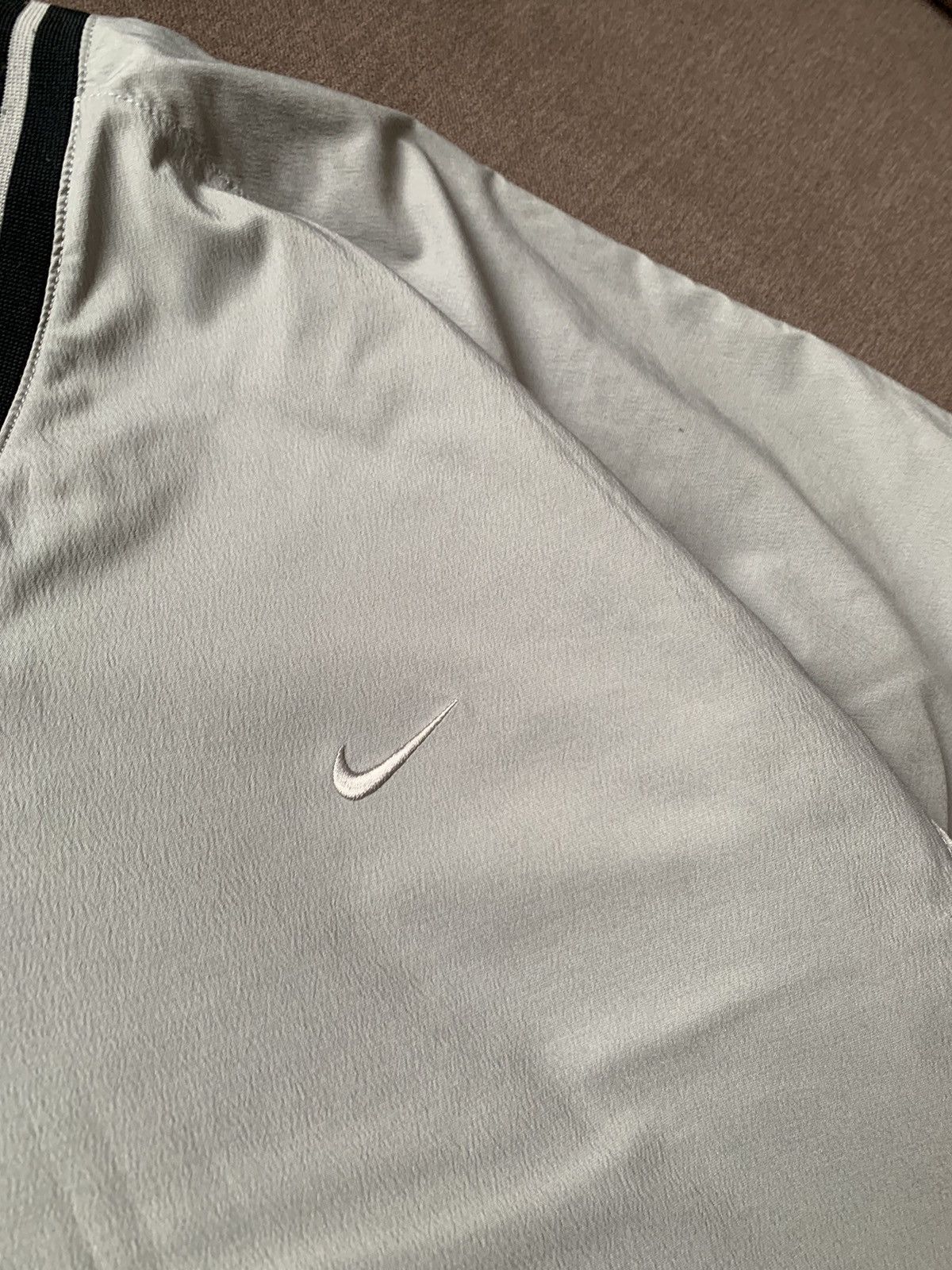 Vintage Vintage 90s Nike Team Nylon Swoosh Logo Sweatshirt Jacket Size US M / EU 48-50 / 2 - 3 Thumbnail